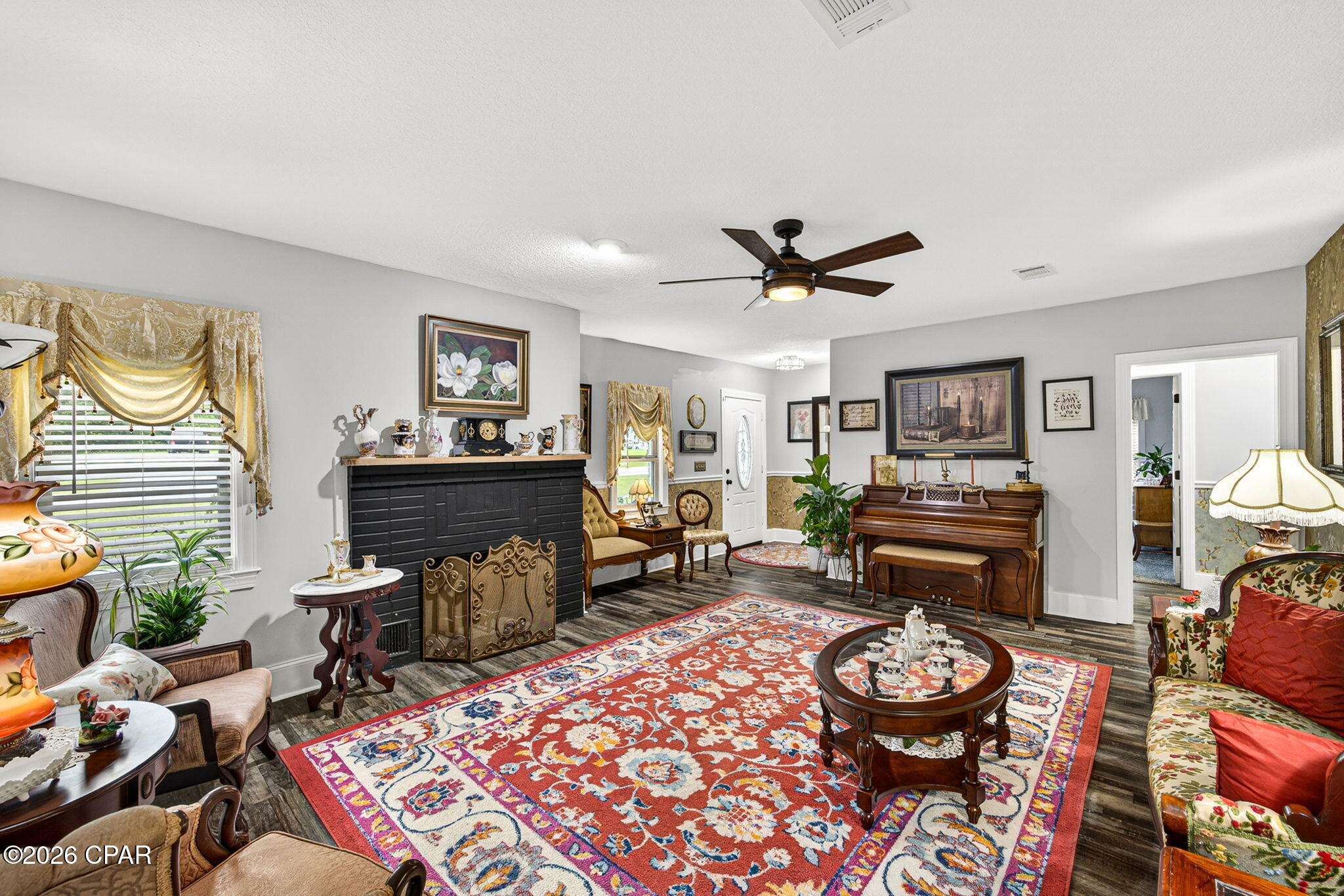 700 2nd Street