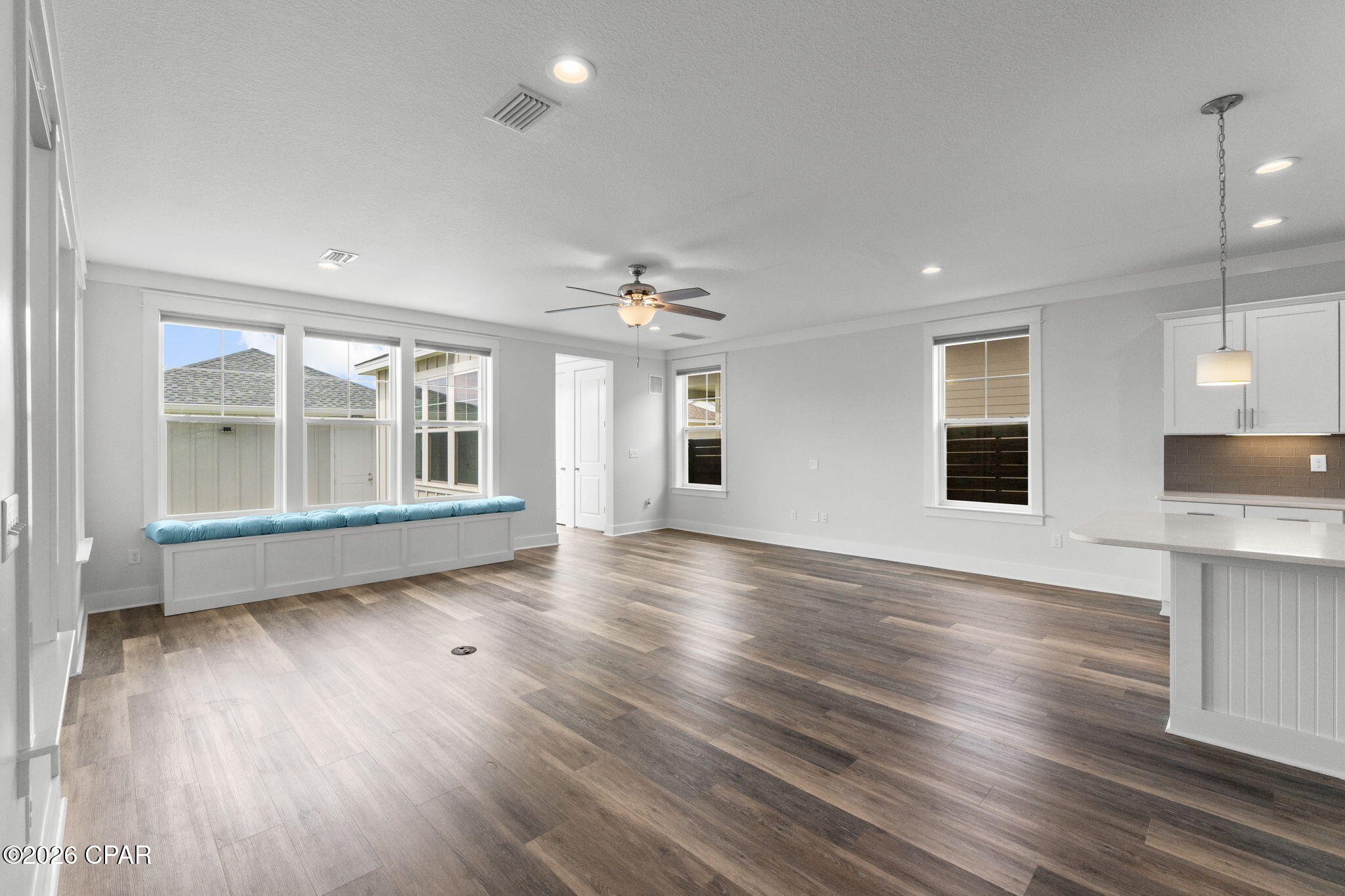 1816 Discovery Loop