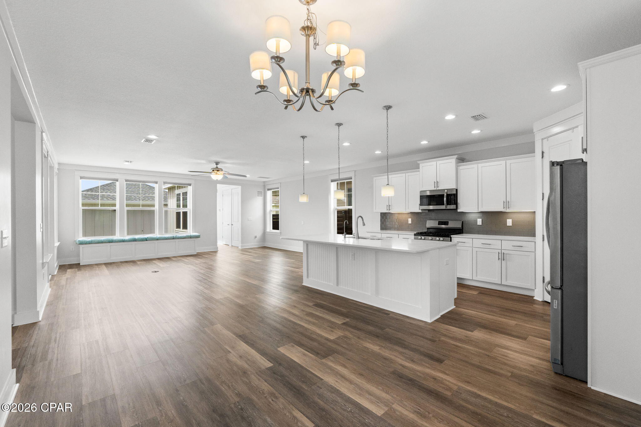 1816 Discovery Loop