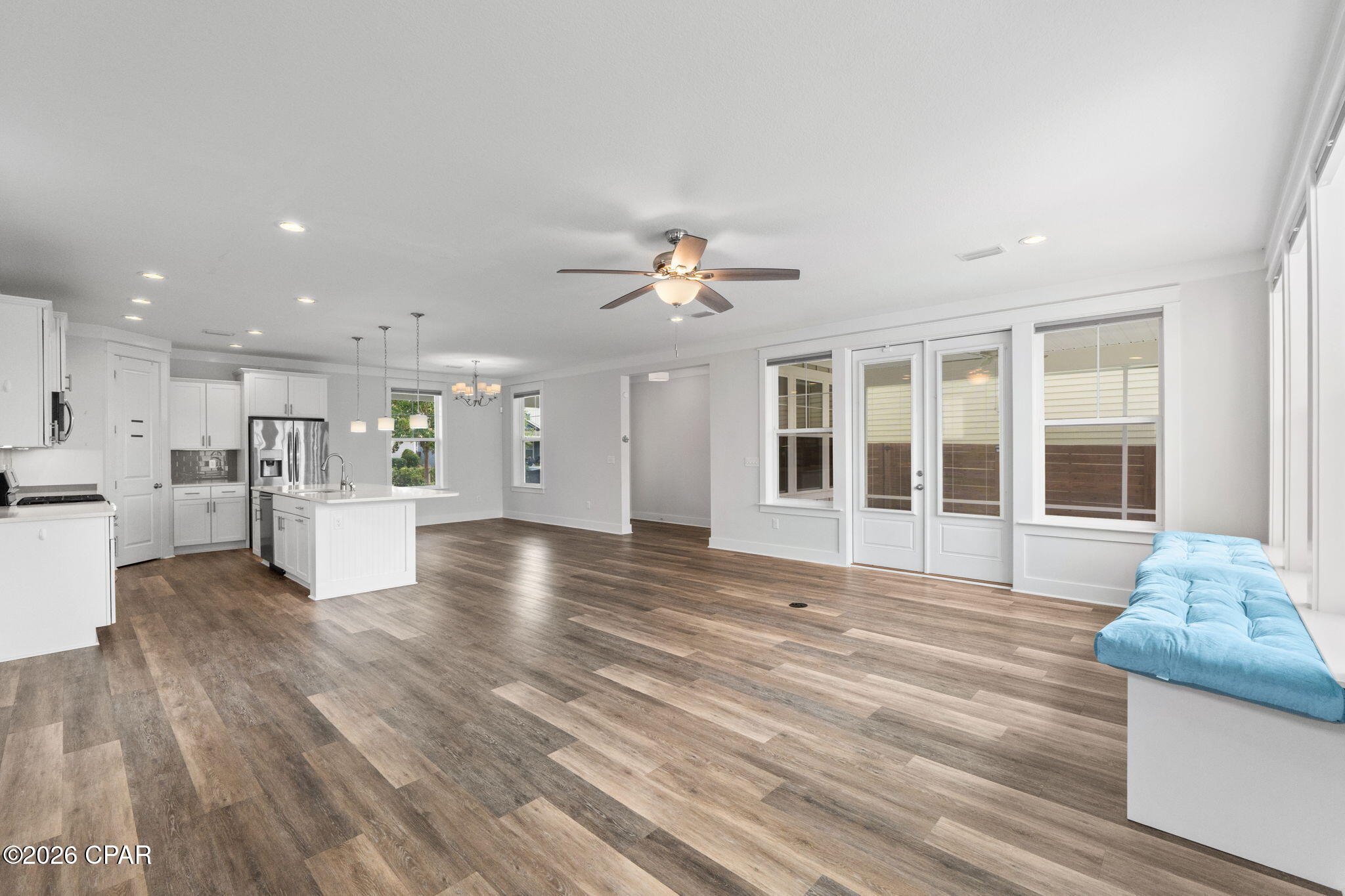 1816 Discovery Loop