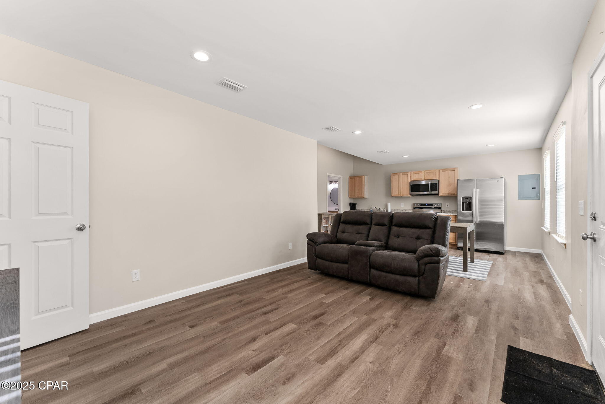 13816 Fiddlers Green Road