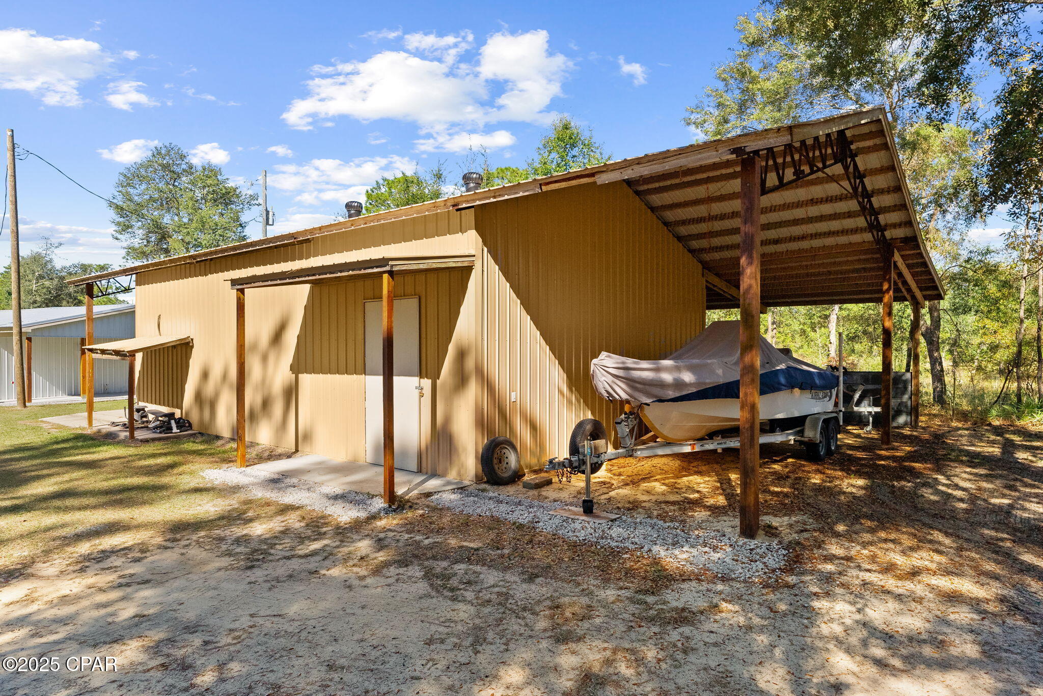 13816 Fiddlers Green Road