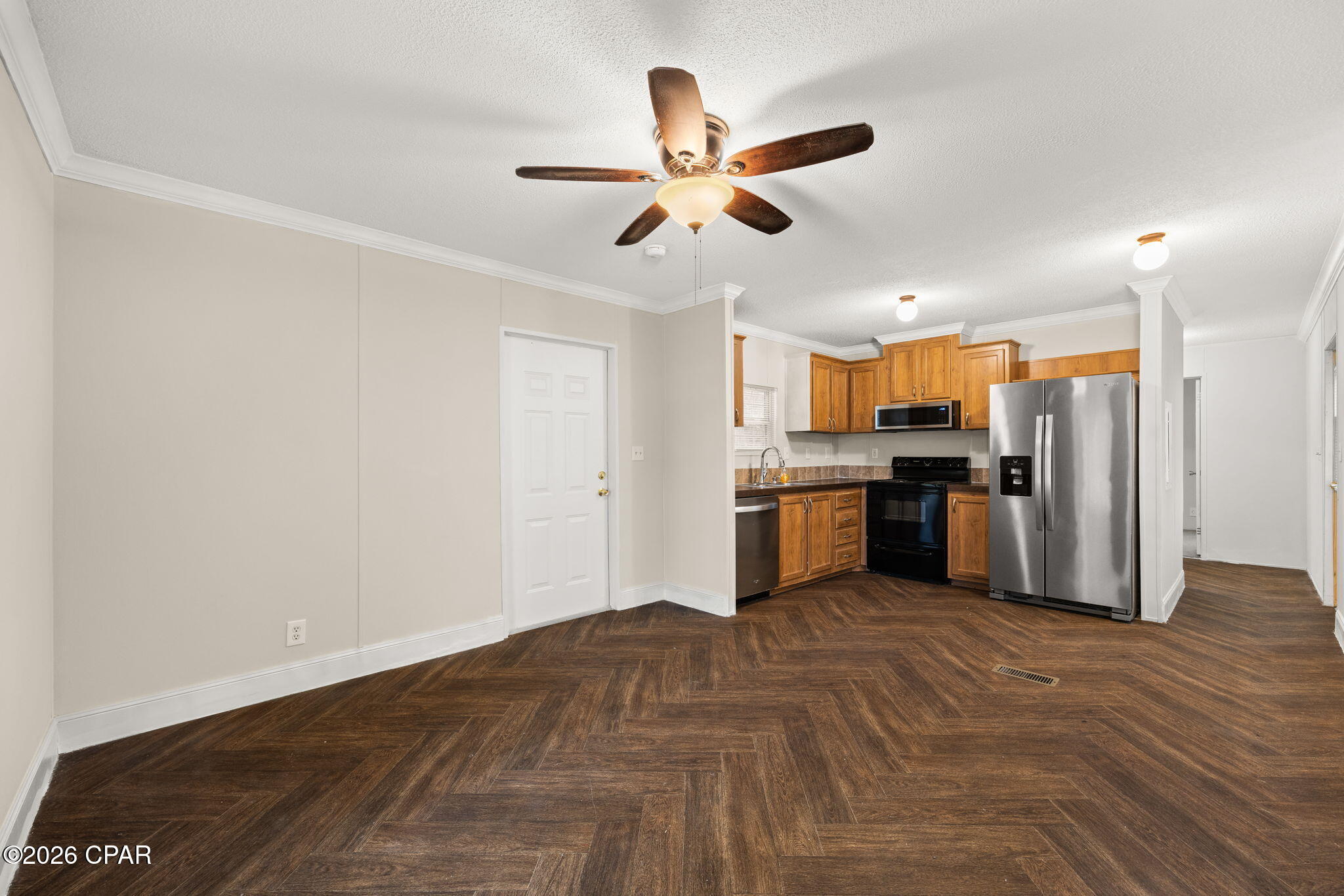 12128 Edgewood Road