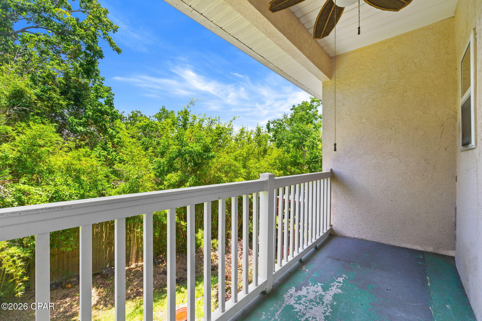 6220 N Lagoon Drive
