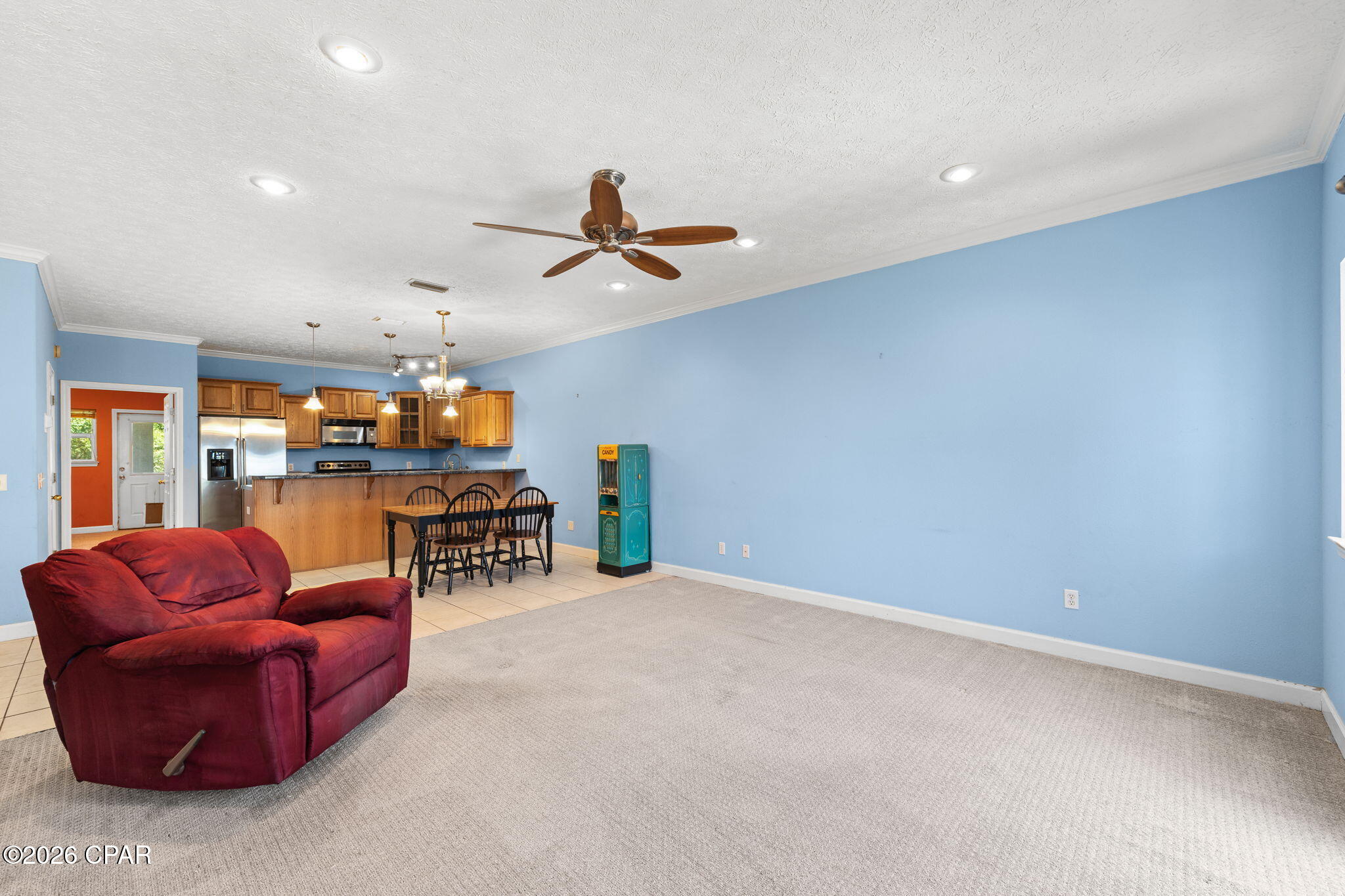 6220 N Lagoon Drive