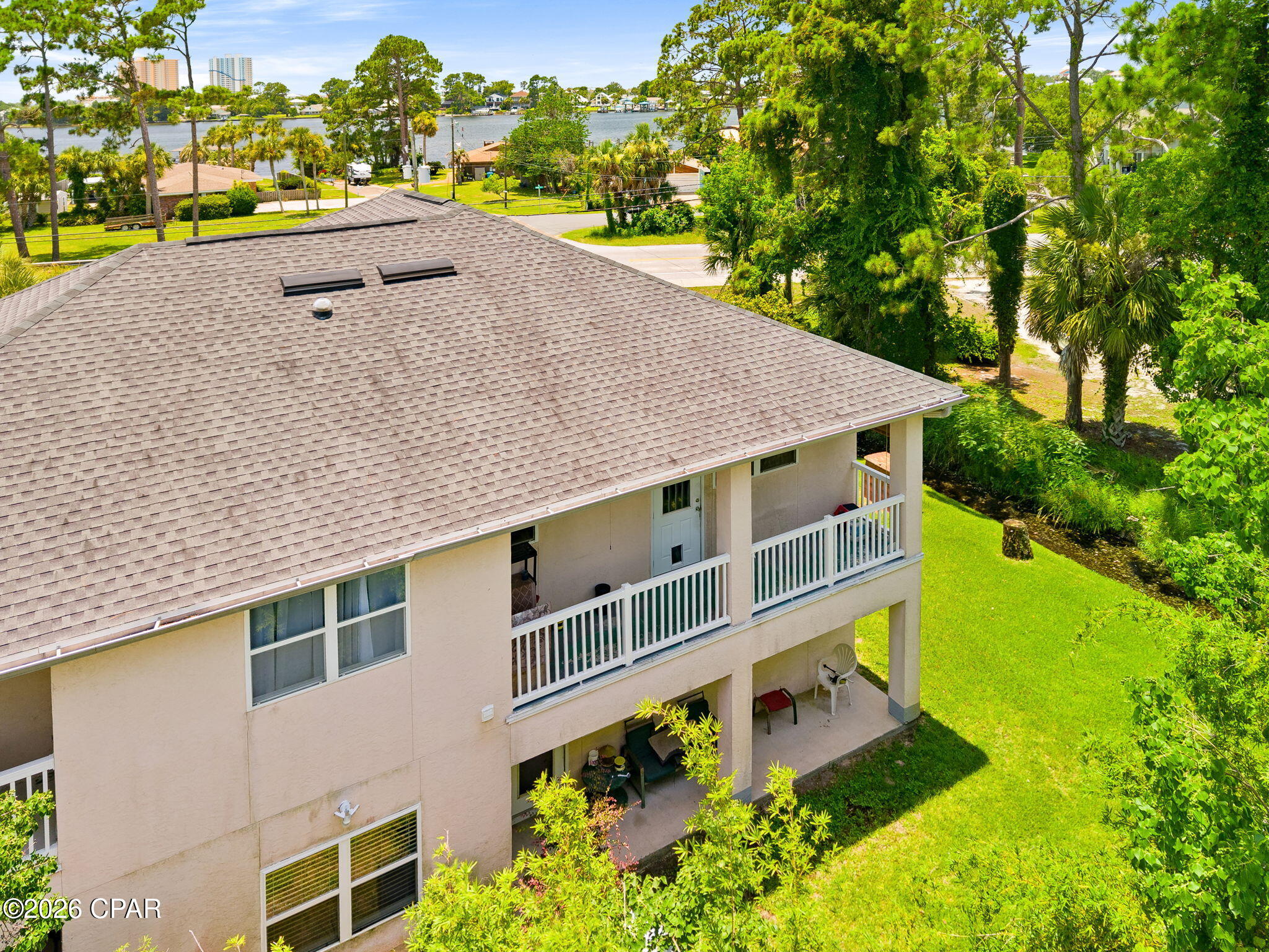6220 N Lagoon Drive