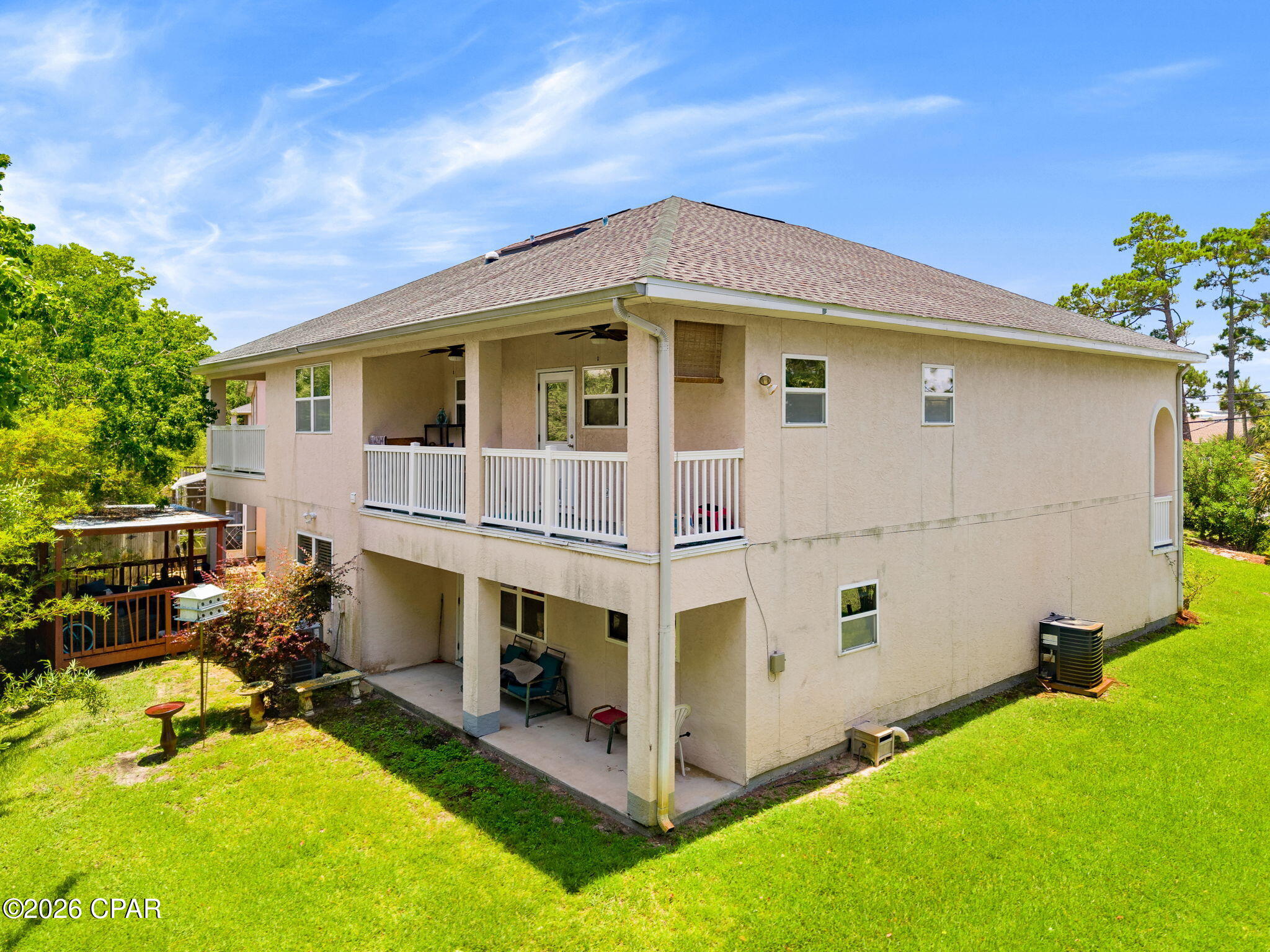6220 N Lagoon Drive