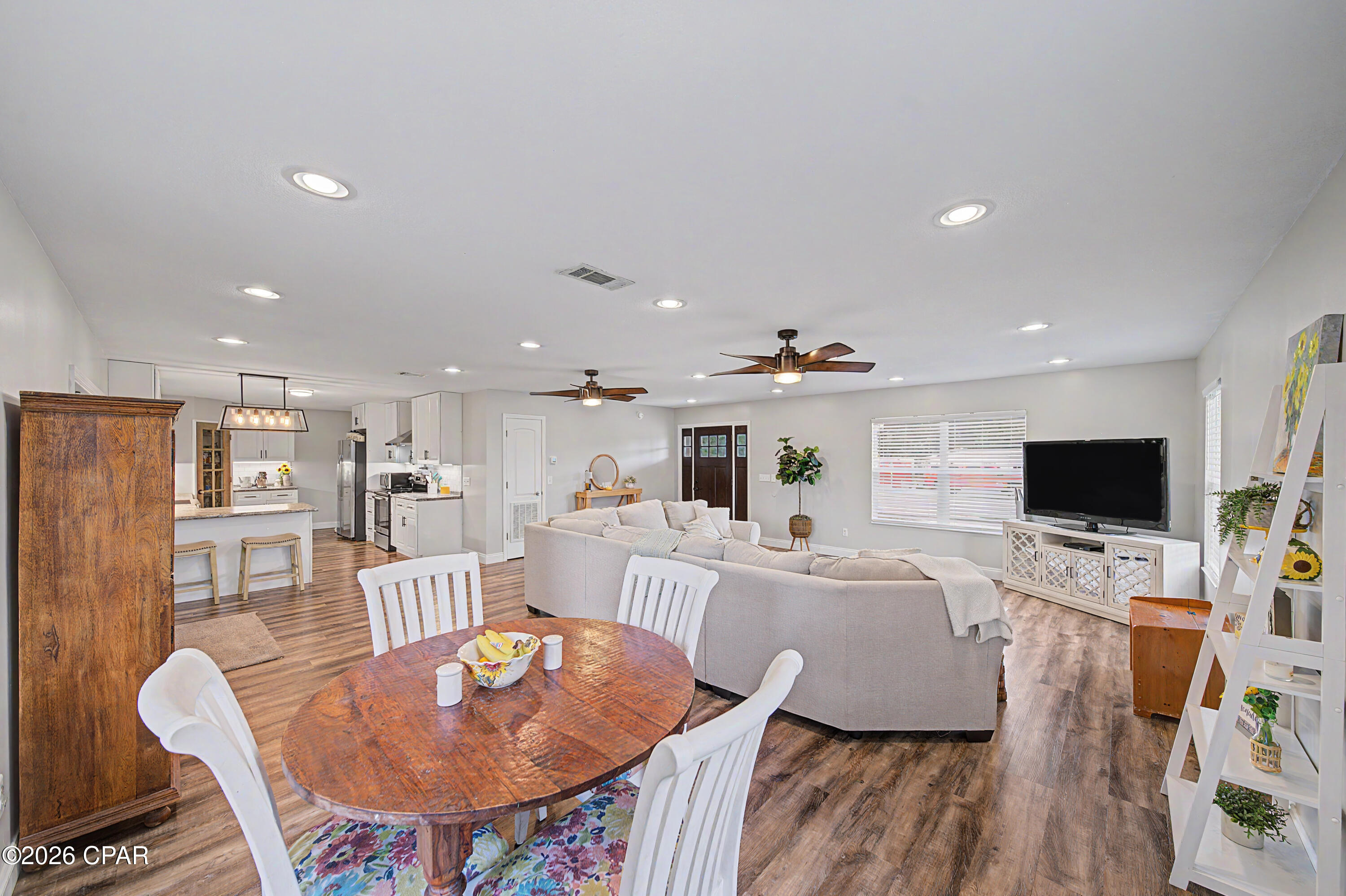 1807 Ulmer Lane