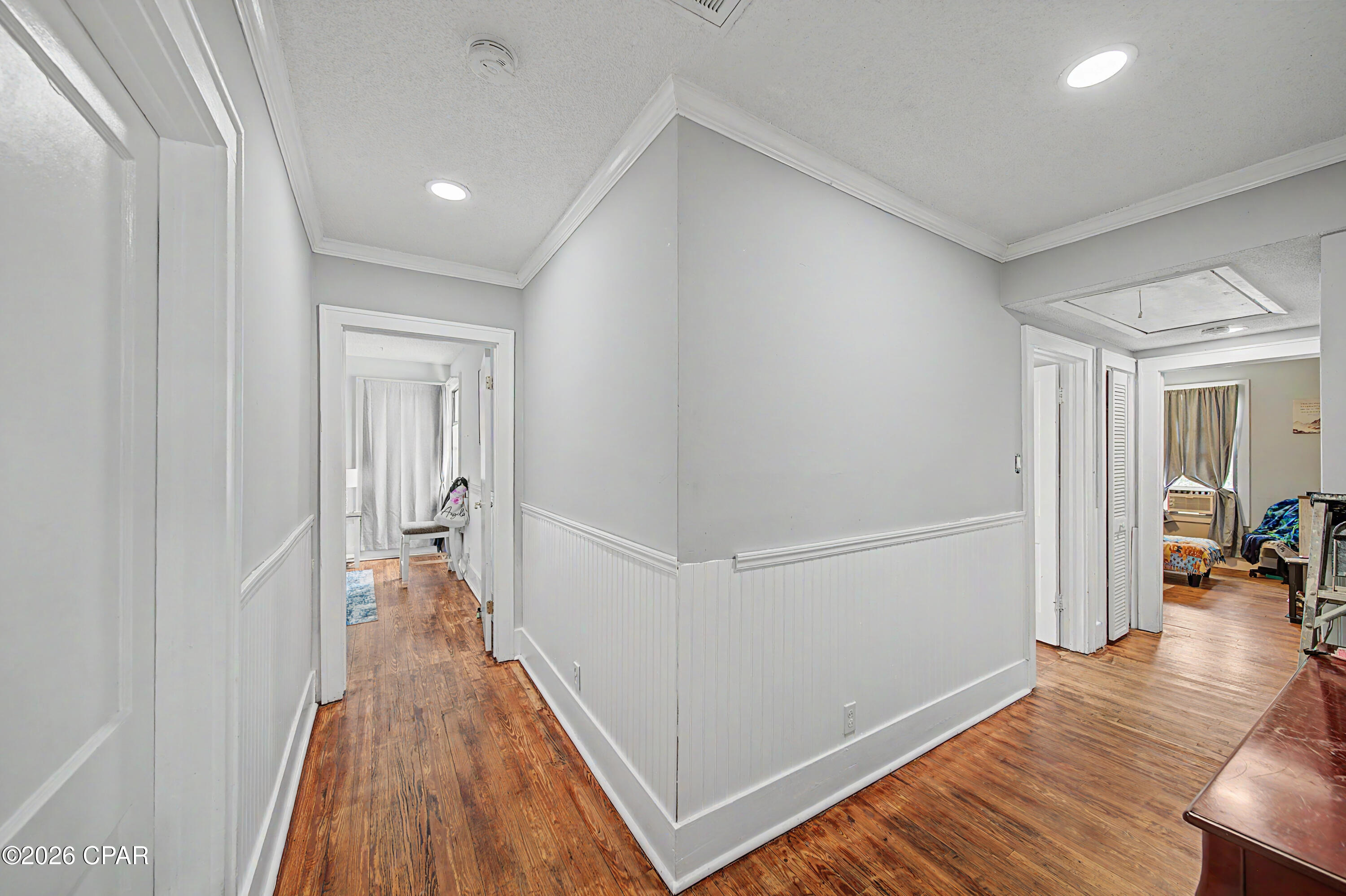 408 N Macarthur Avenue