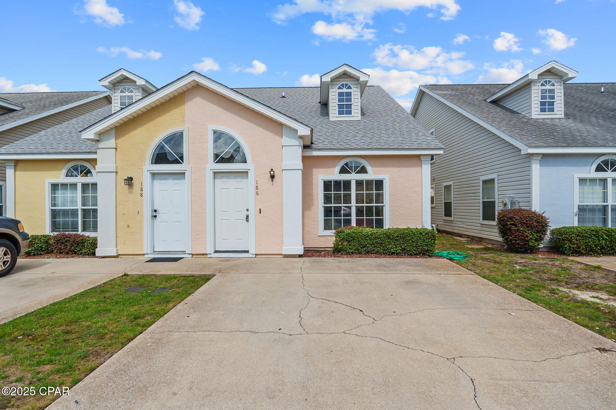 186 White Cap Way