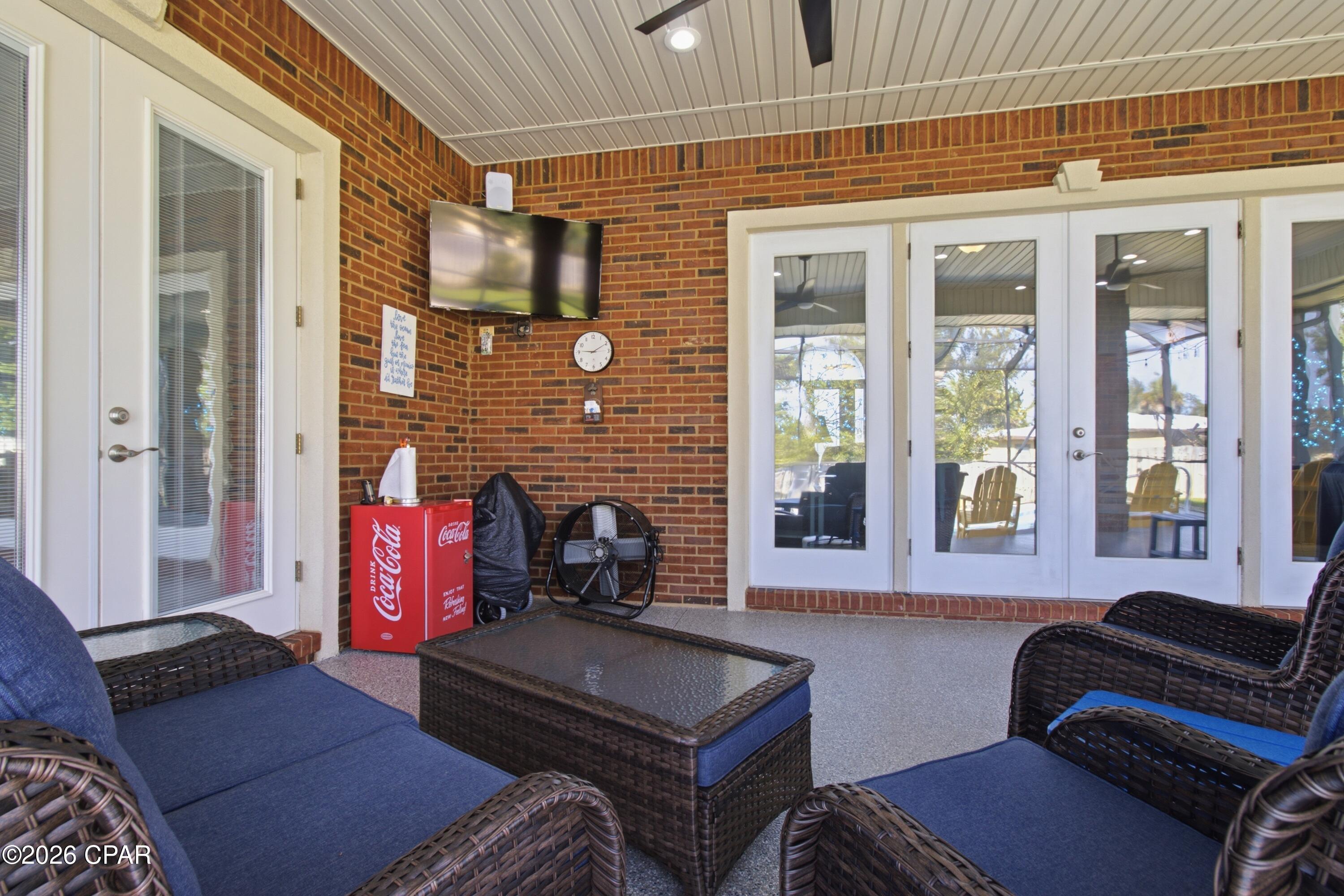 3410 Hillcrest Drive