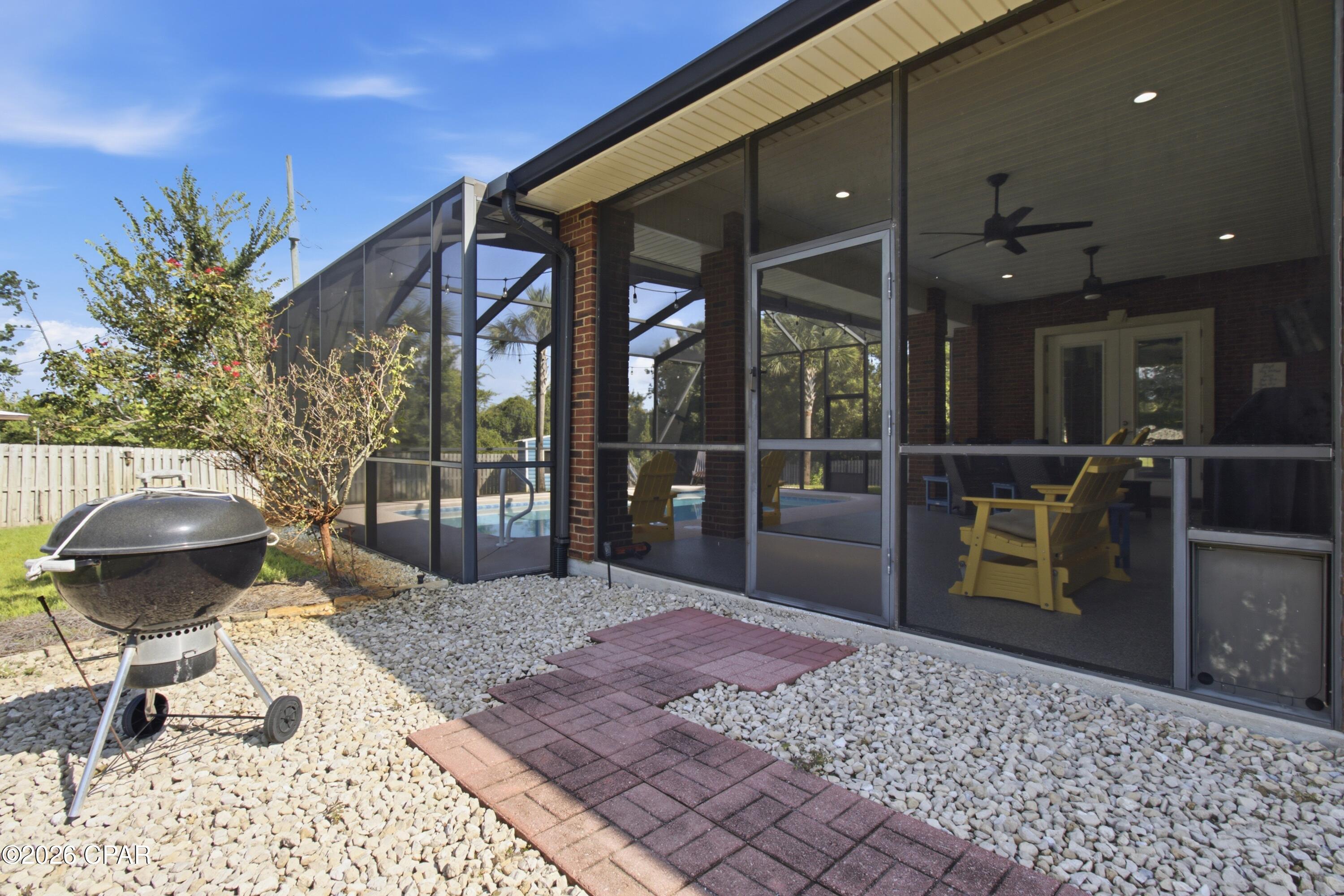 3410 Hillcrest Drive