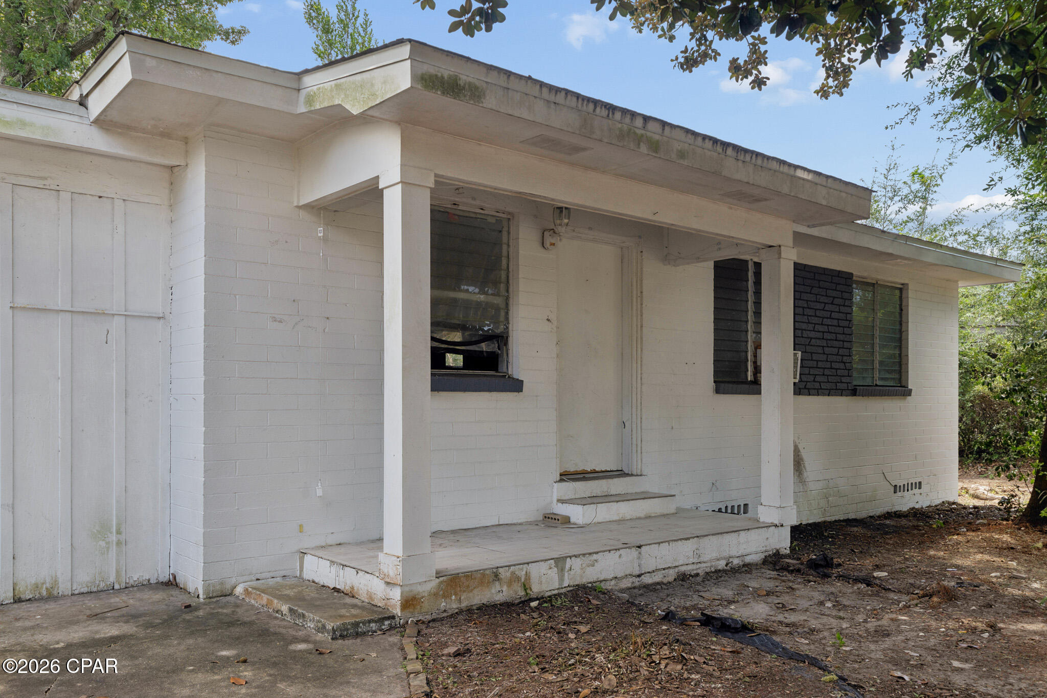 2208 Edgewood Drive
