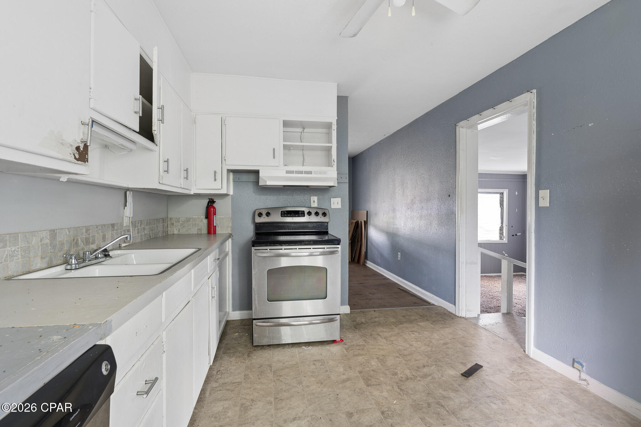 2208 Edgewood Drive