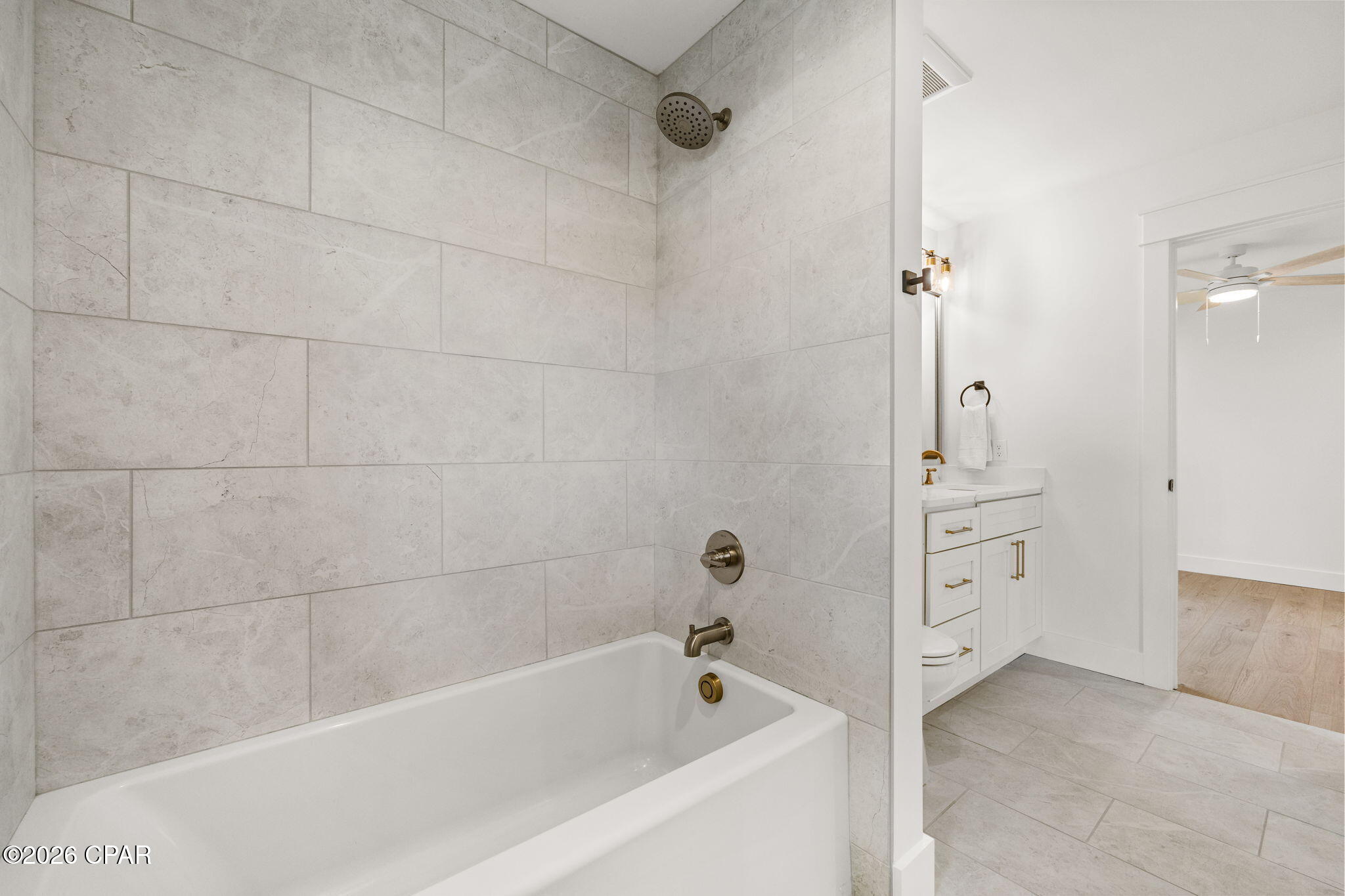 305 Wood Trail