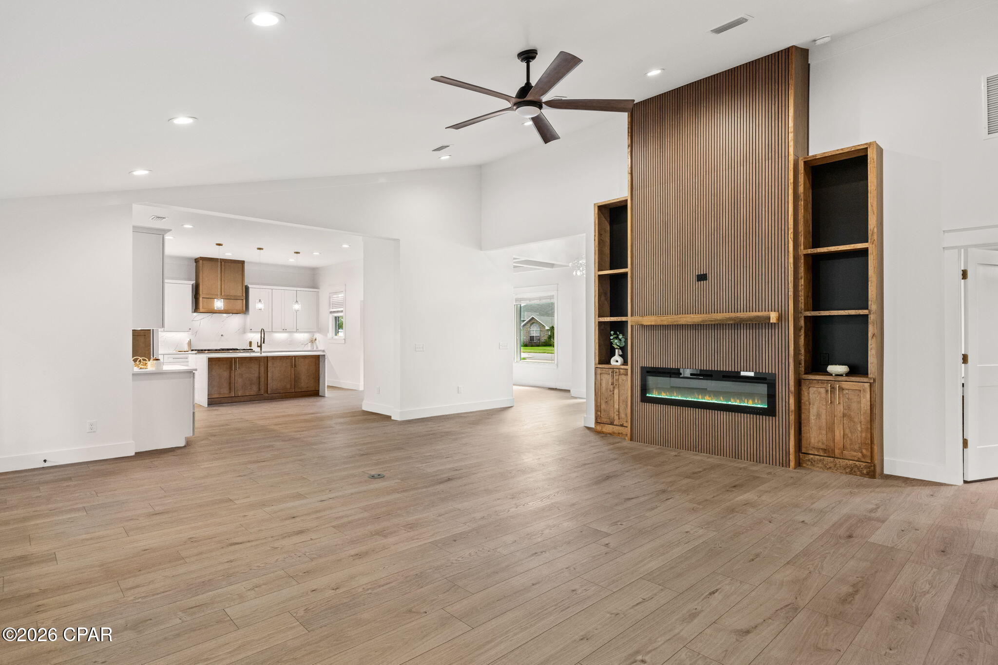 305 Wood Trail