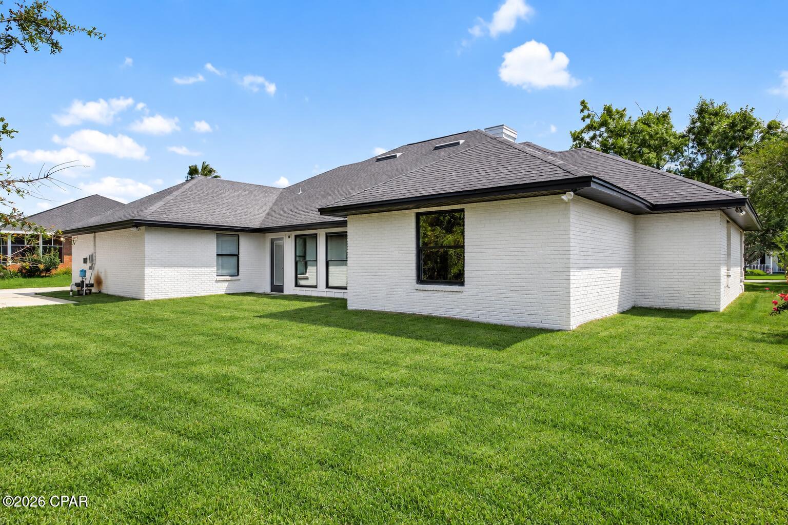 305 Wood Trail