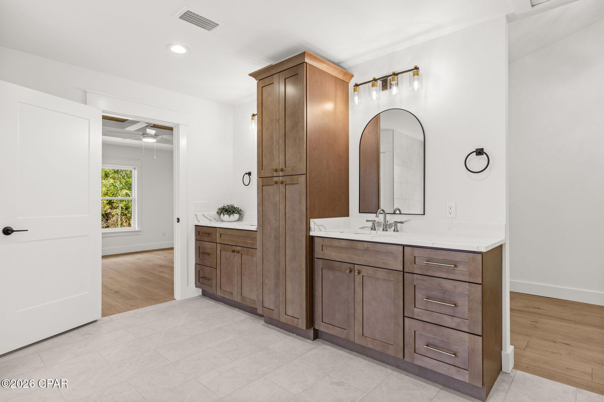 305 Wood Trail