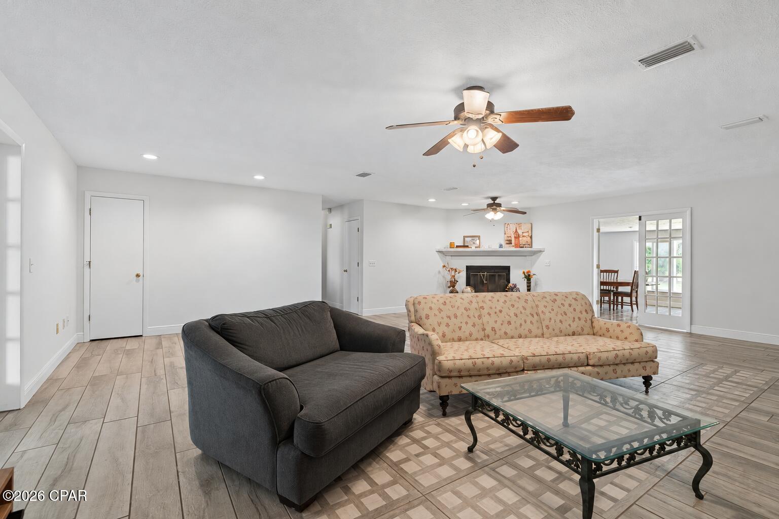 2742 E Highway 390
