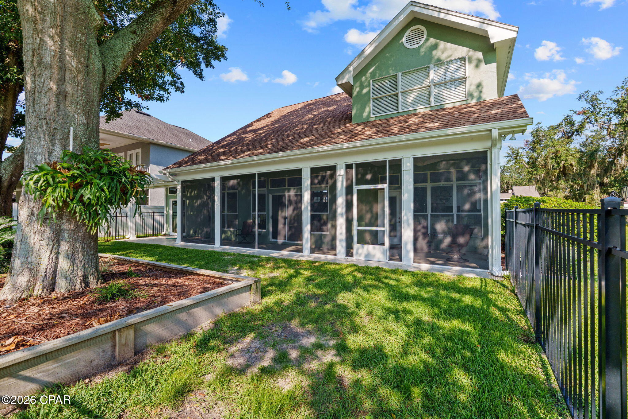 1515 Country Club Drive