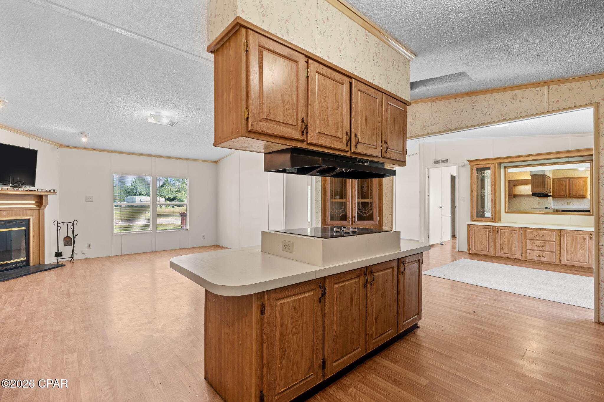 586 Hickory Bluff Drive