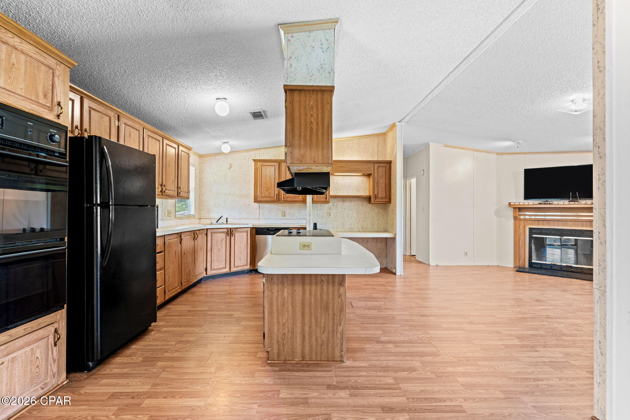 586 Hickory Bluff Drive