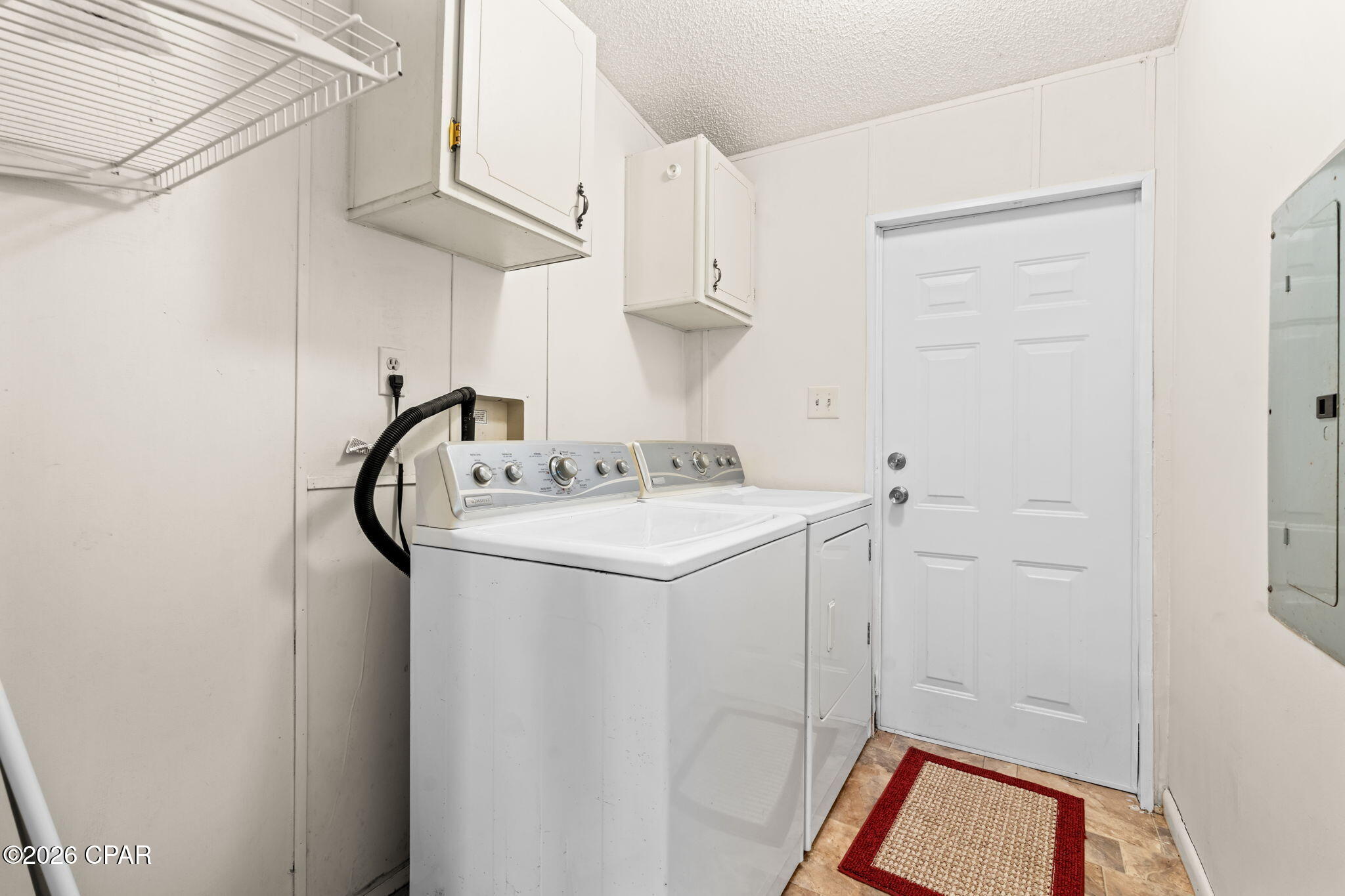 586 Hickory Bluff Drive