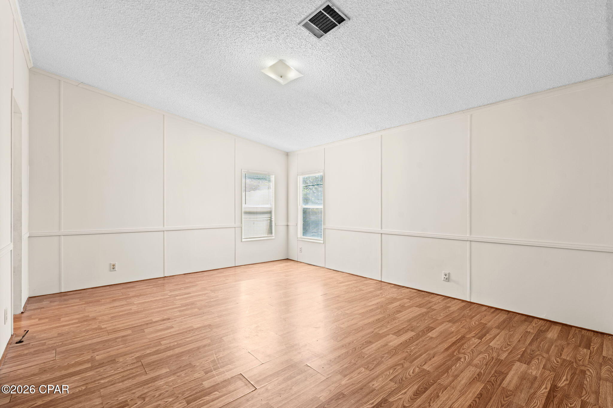 586 Hickory Bluff Drive