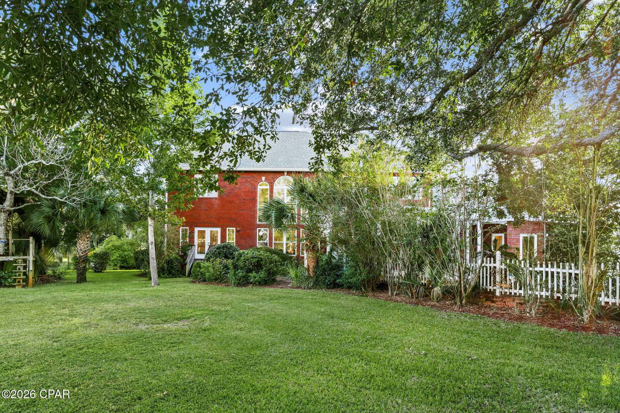 400 W 2nd Street
