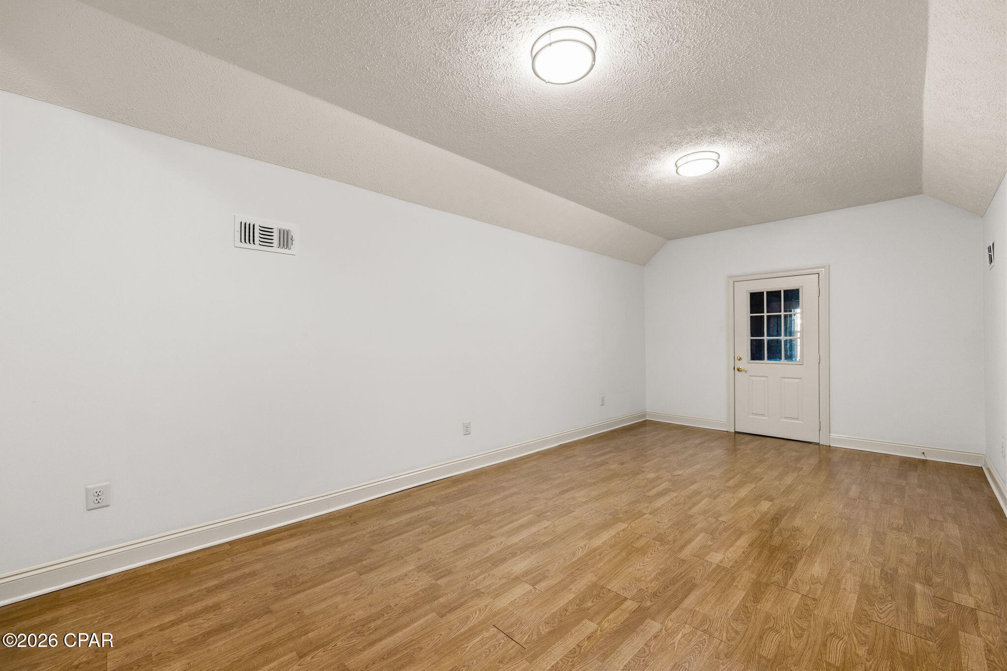 400 W 2nd Street