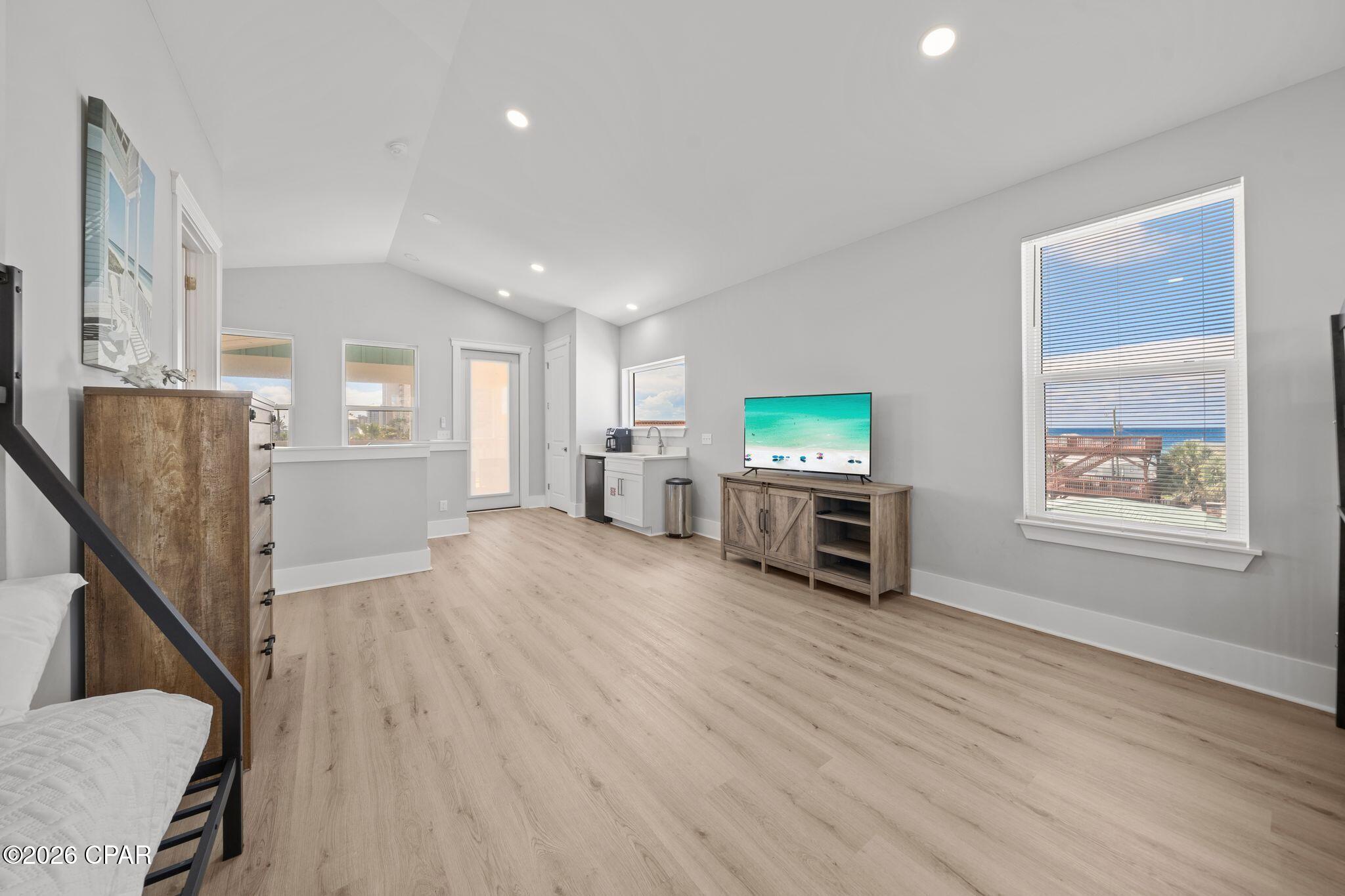 4115 Holiday Drive