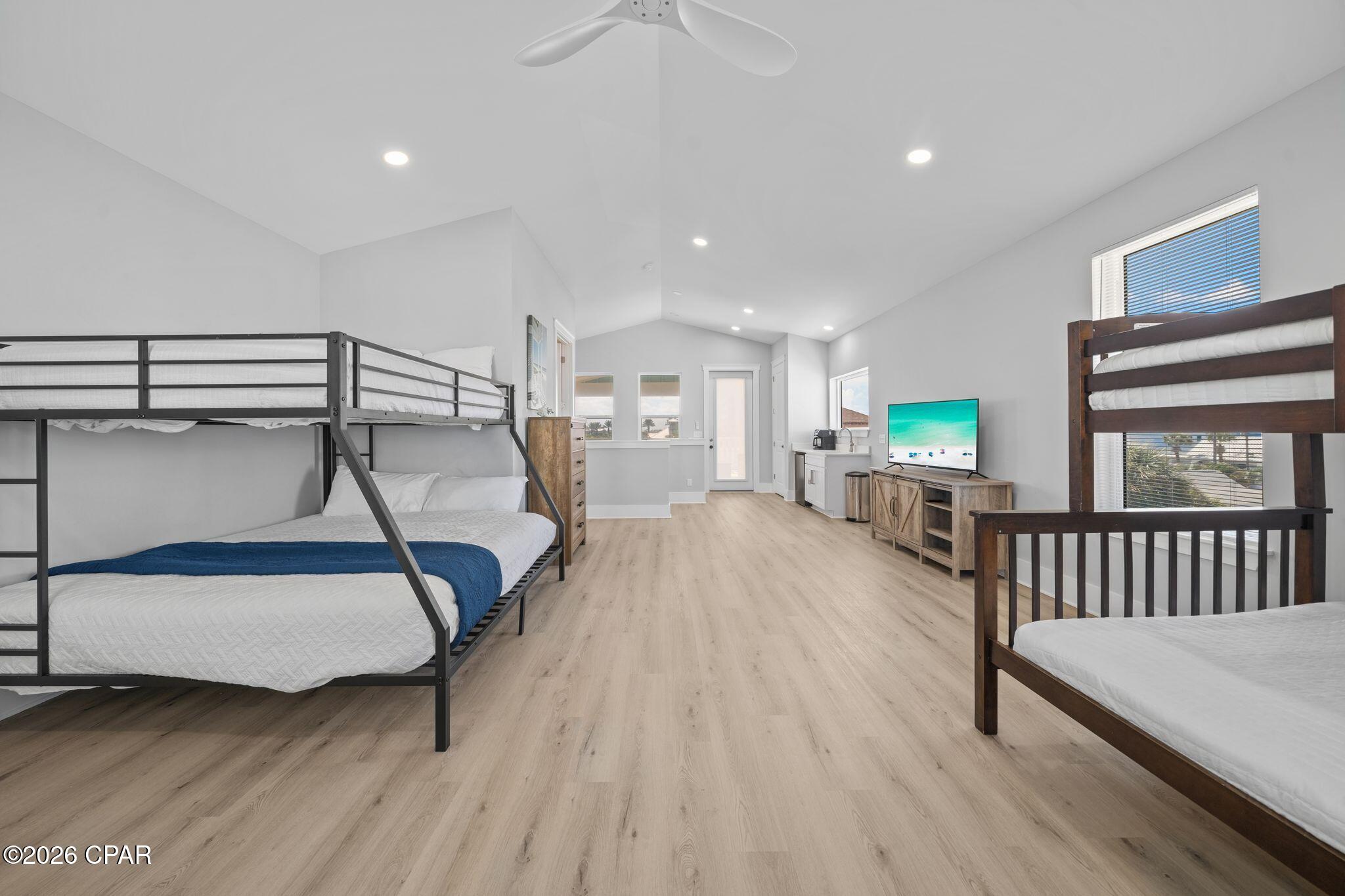 4115 Holiday Drive