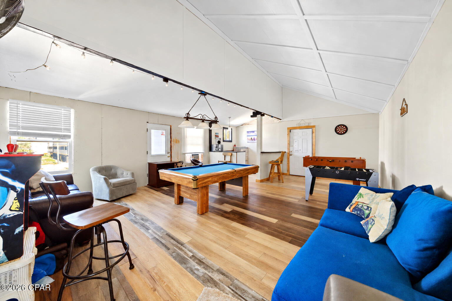 4115 Holiday Drive