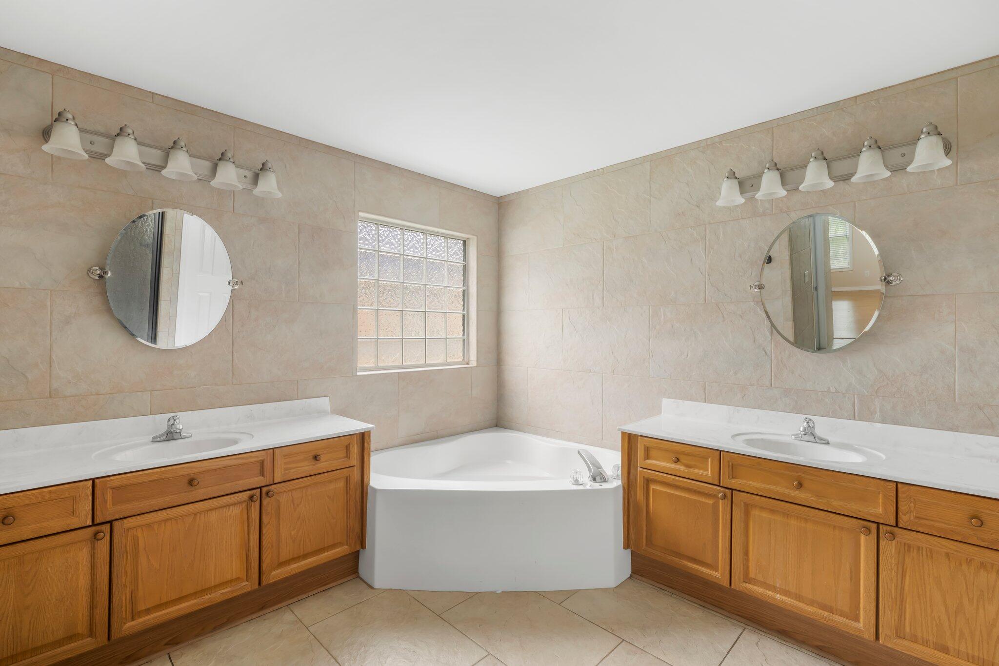 416 Bainbridge Street