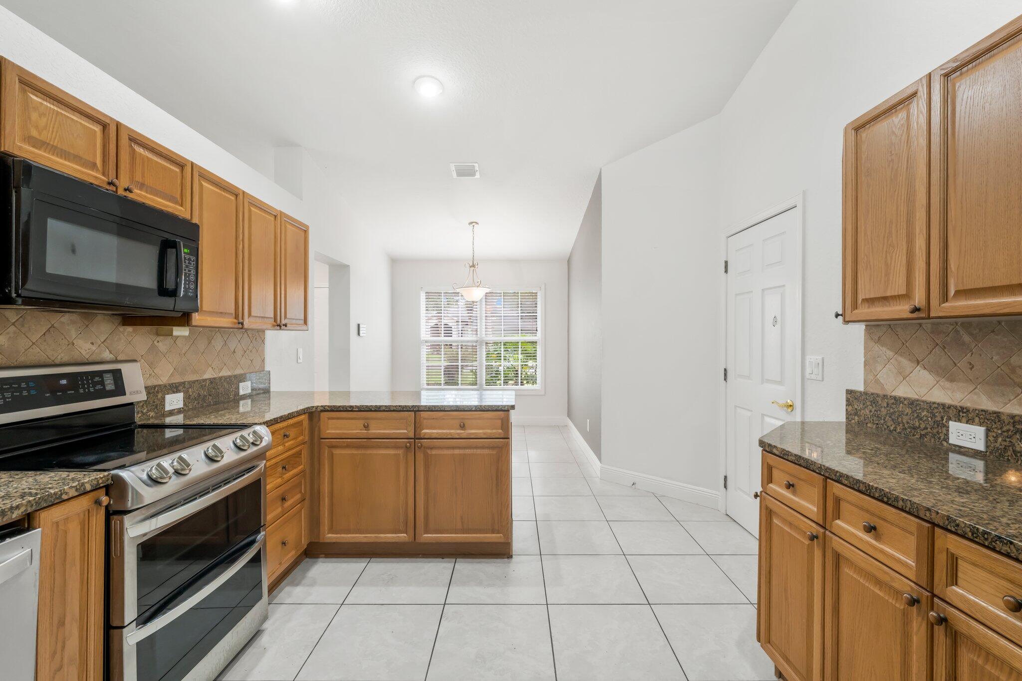 416 Bainbridge Street