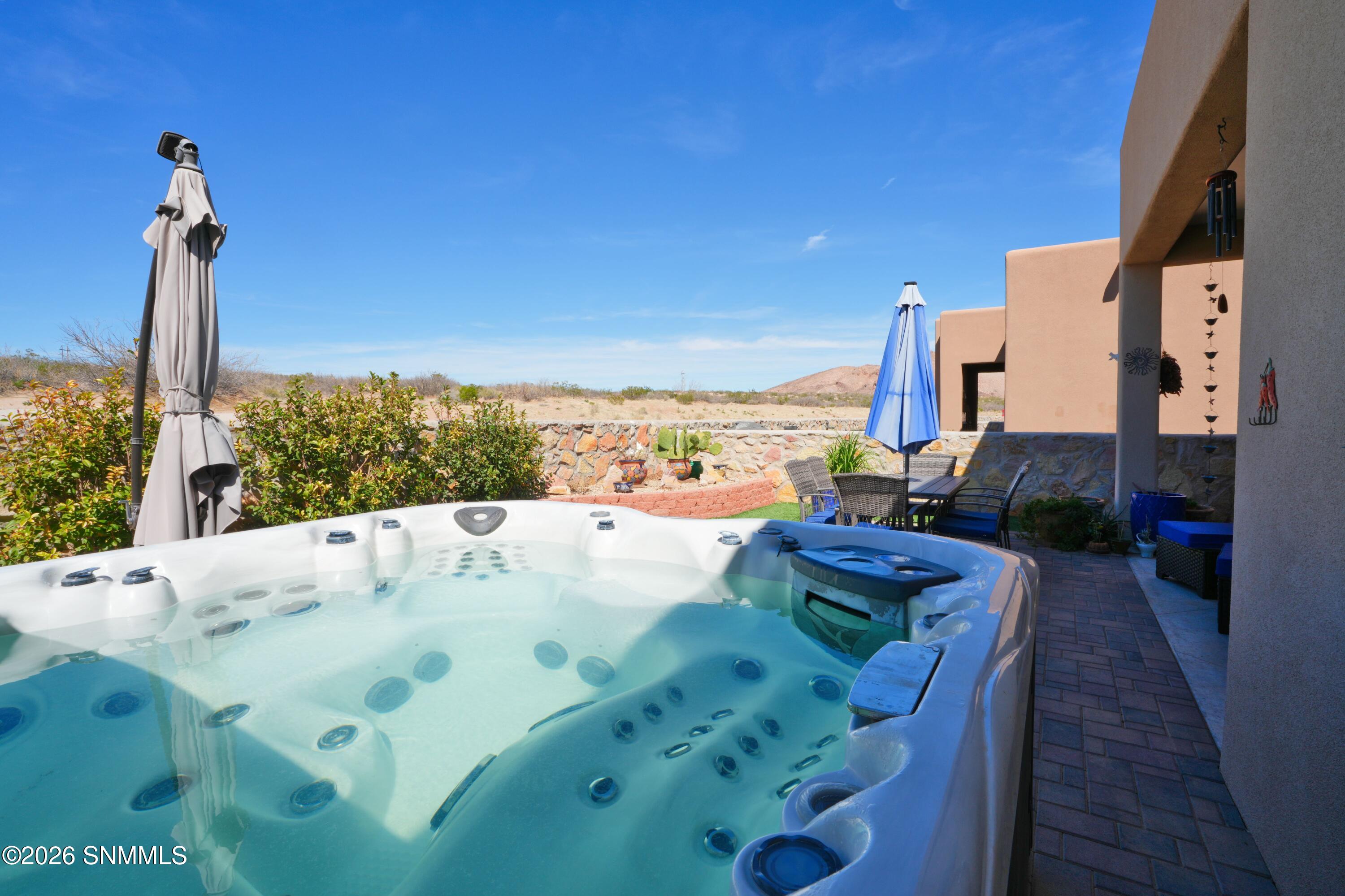 8081 Willow Bloom Circle