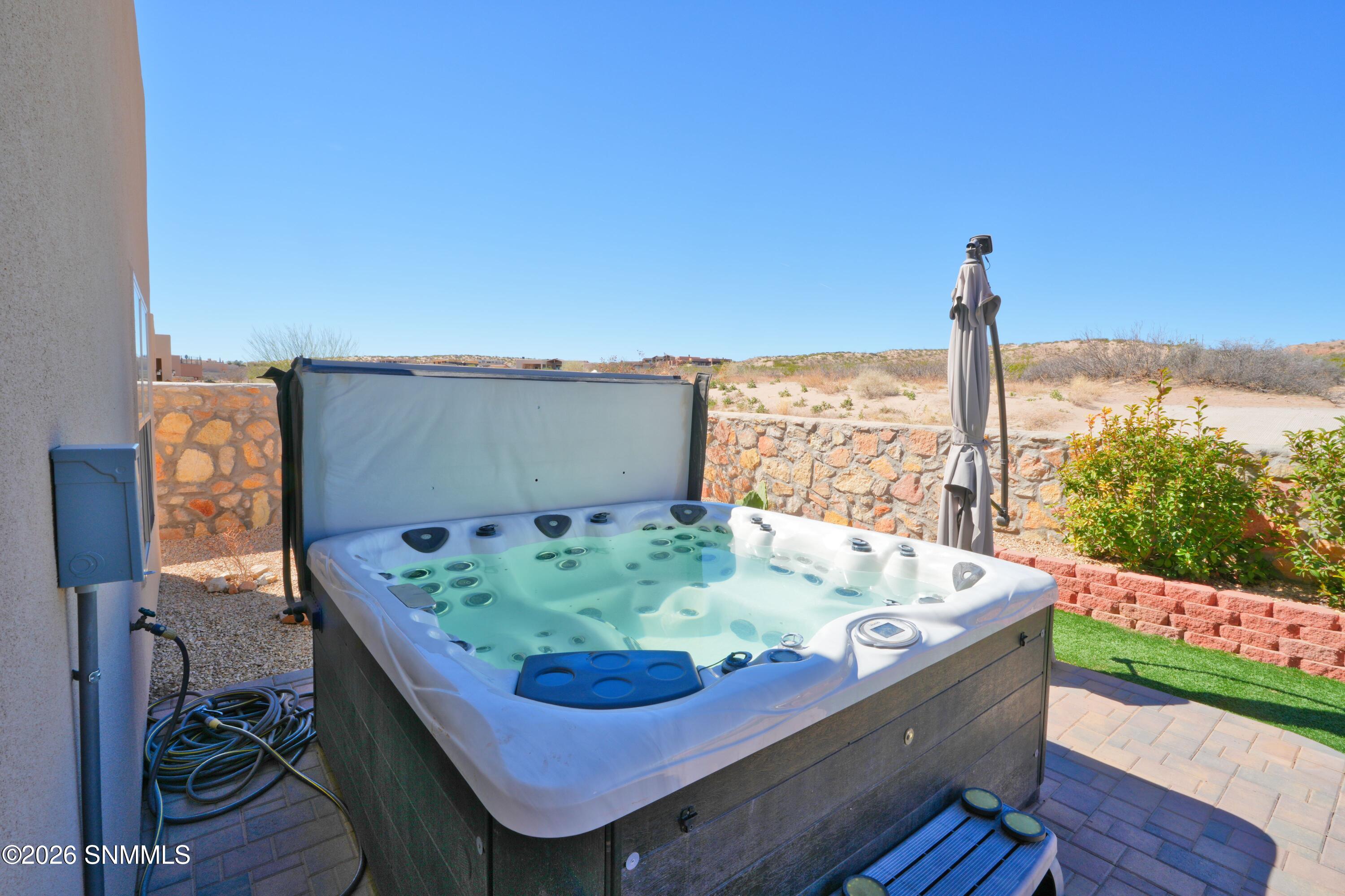 8081 Willow Bloom Circle