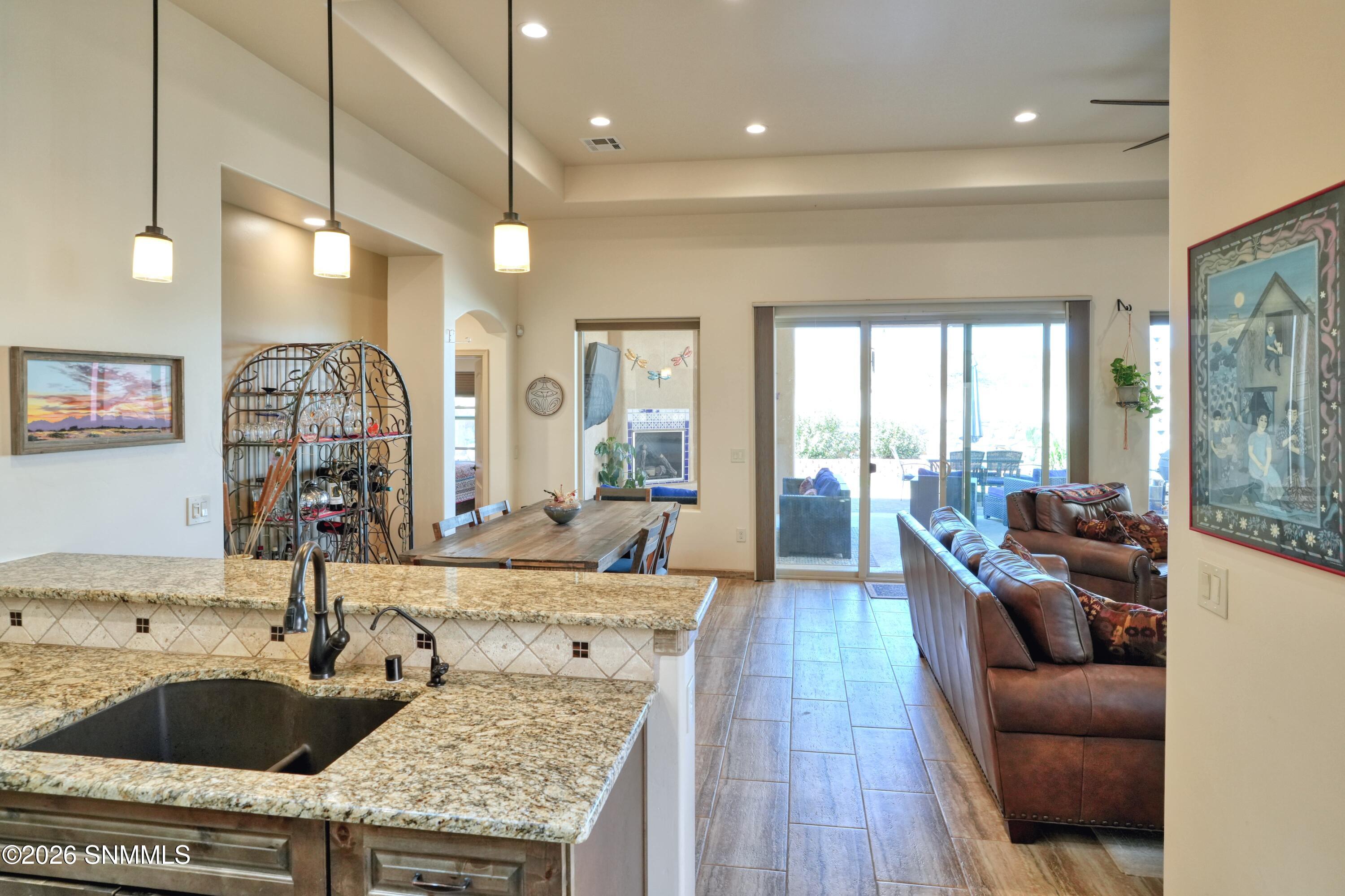 8081 Willow Bloom Circle