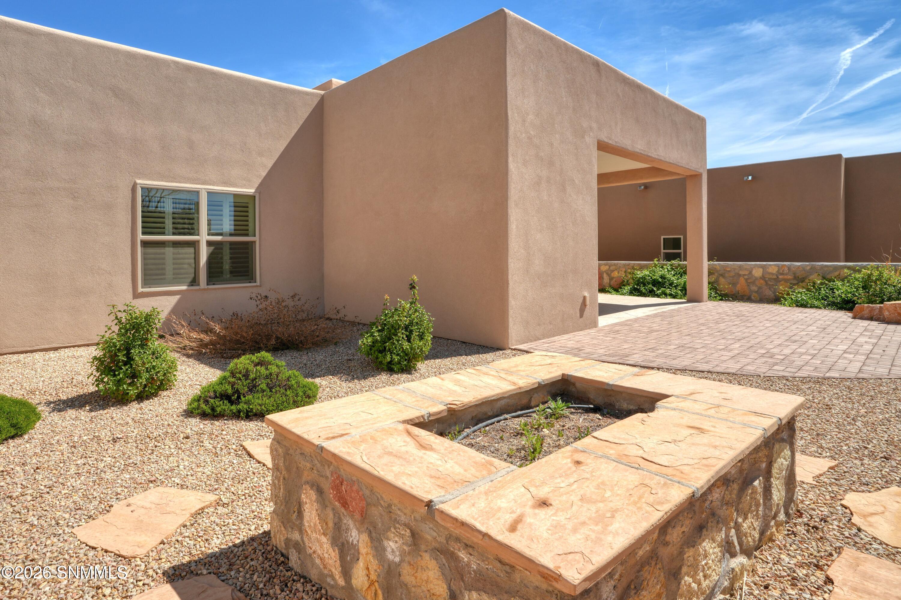 8044 Willow Bloom Circle