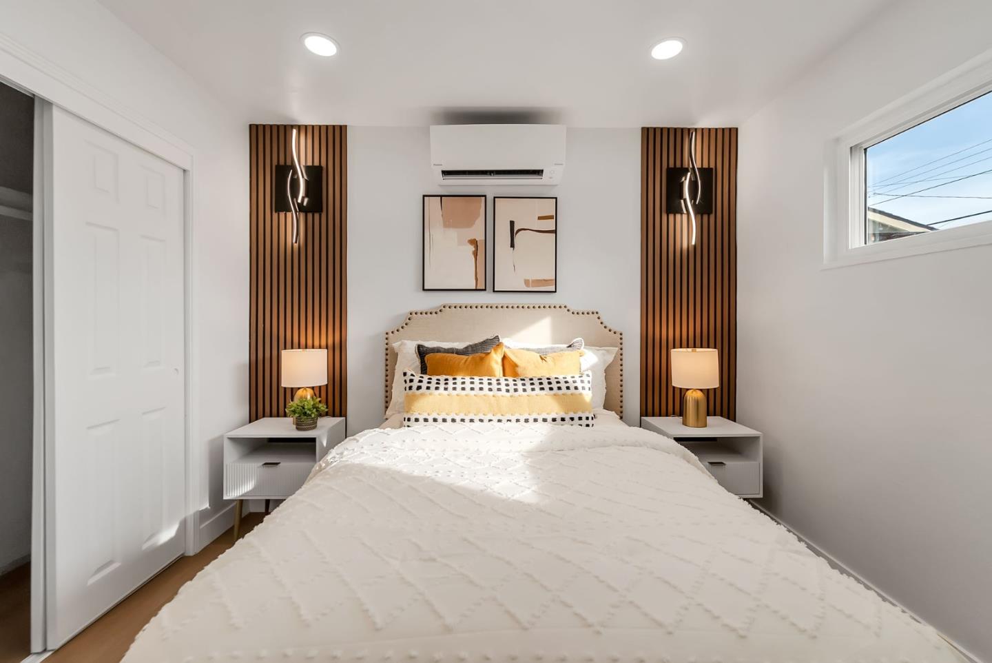 2542 Painted Rock DR