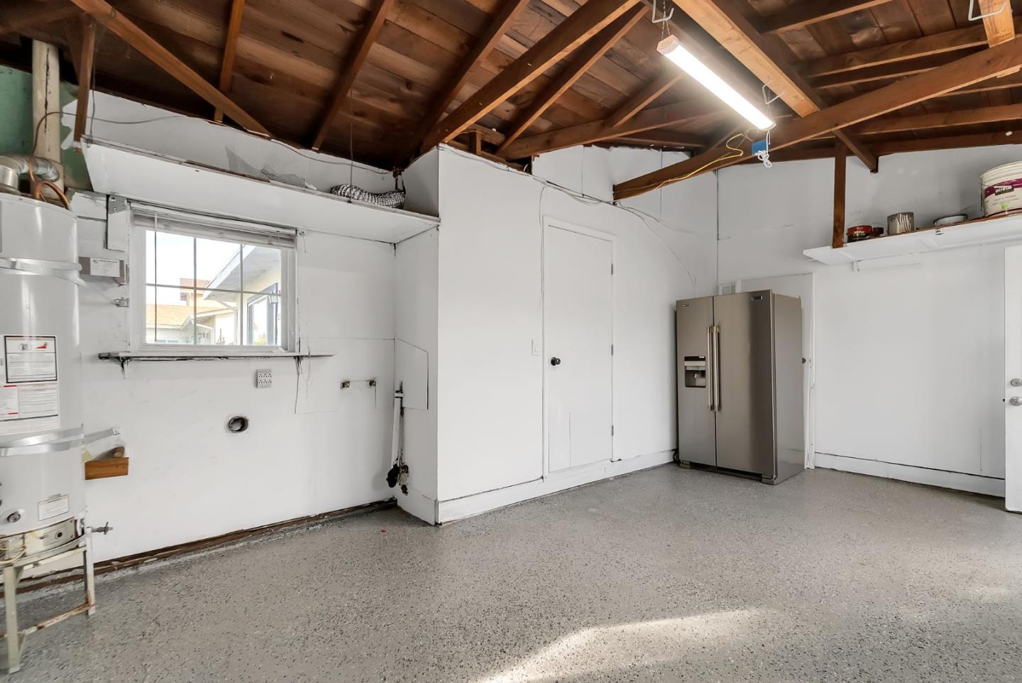 2542 Painted Rock DR