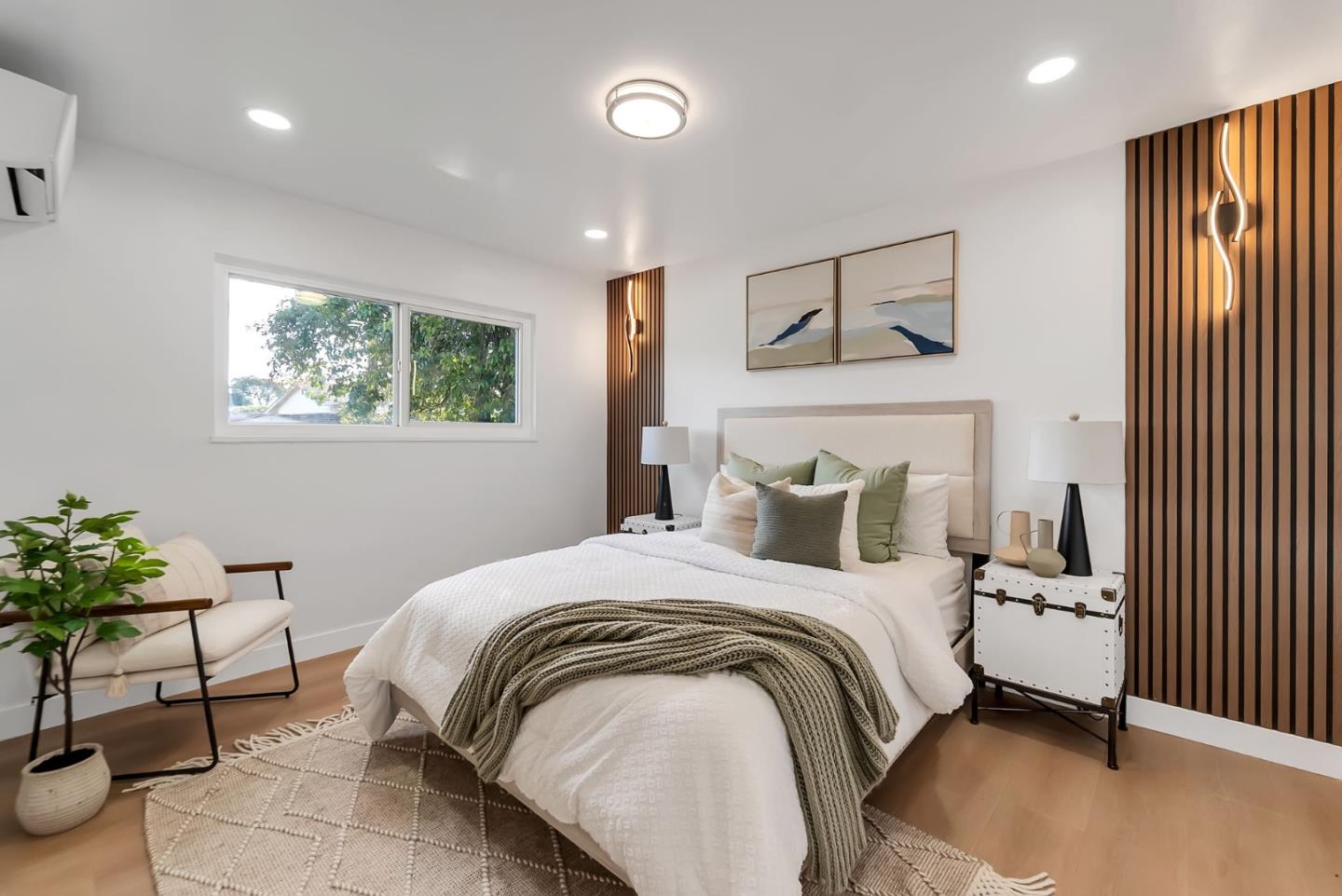 2542 Painted Rock DR