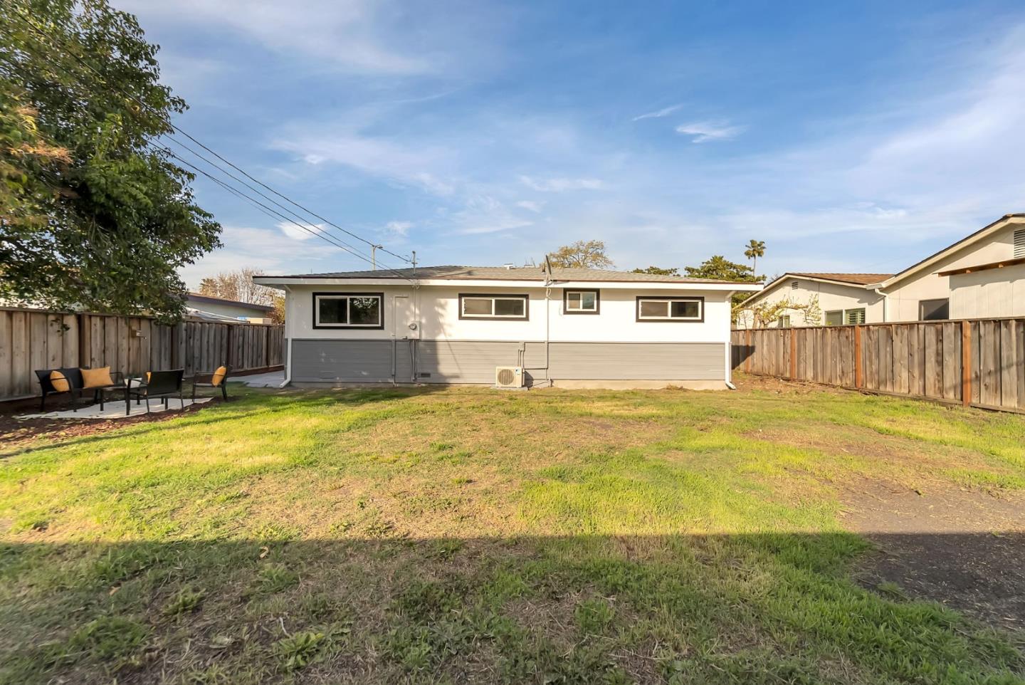 2542 Painted Rock DR