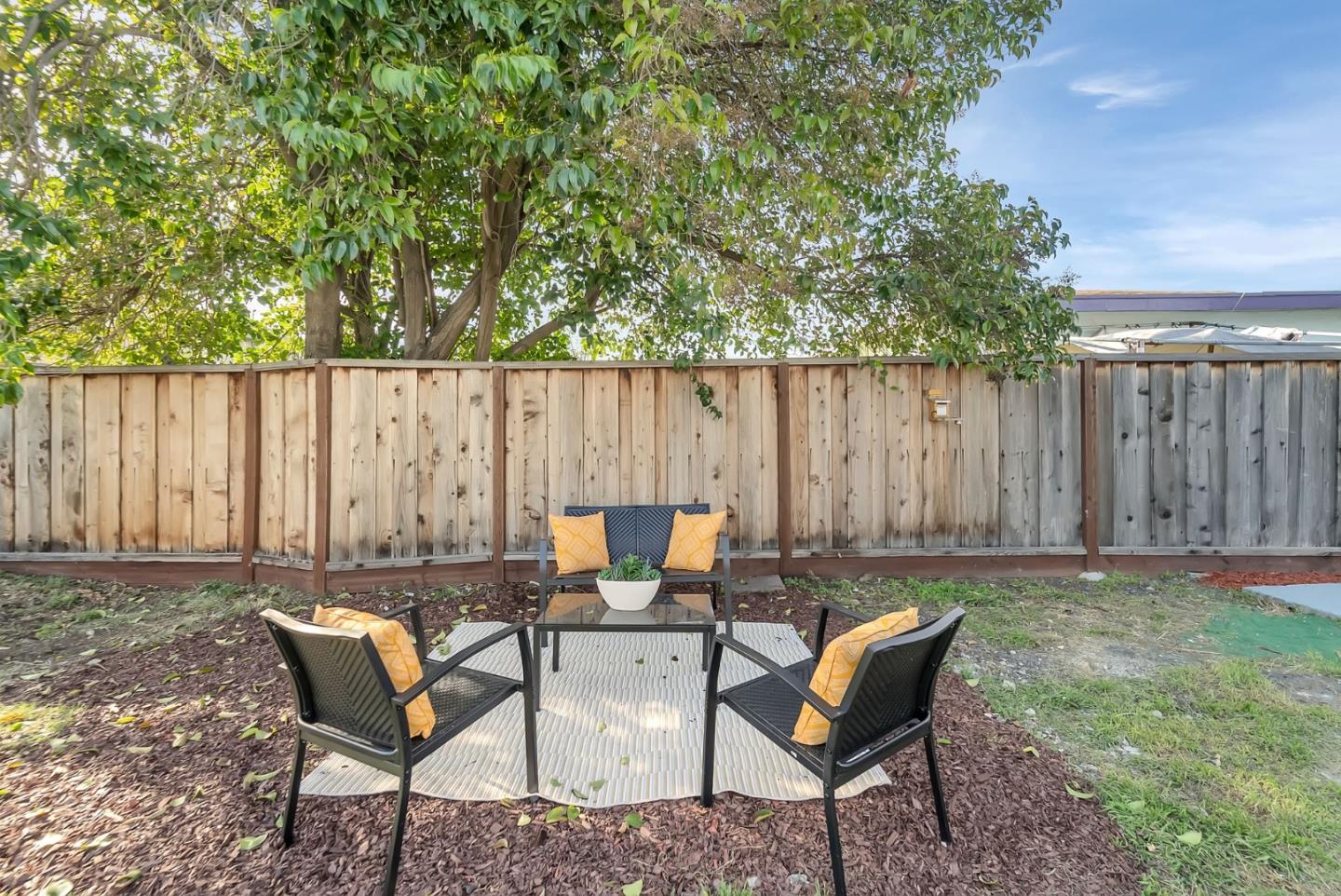 2542 Painted Rock DR