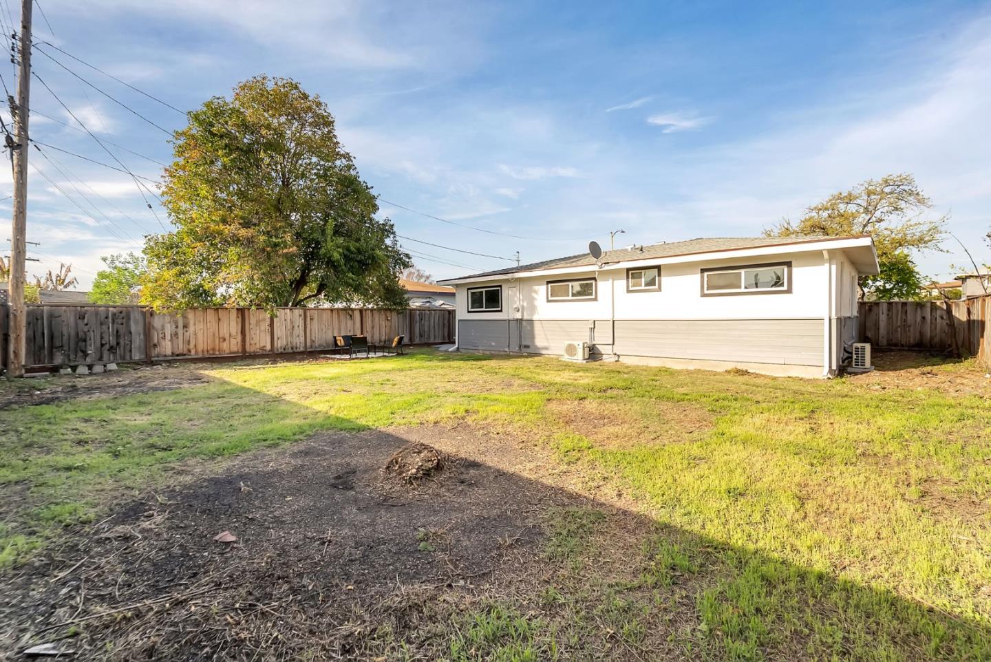 2542 Painted Rock DR