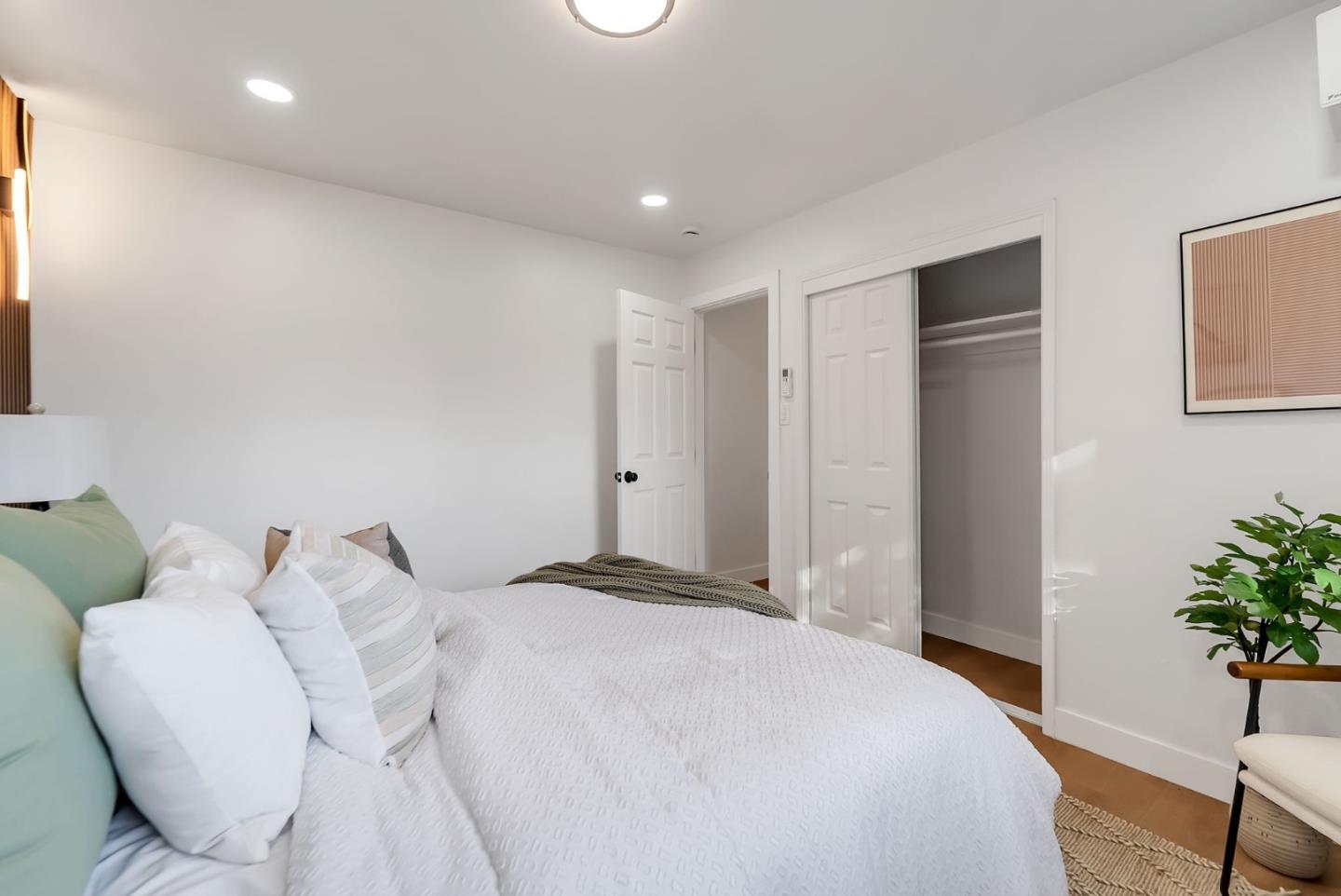 2542 Painted Rock DR