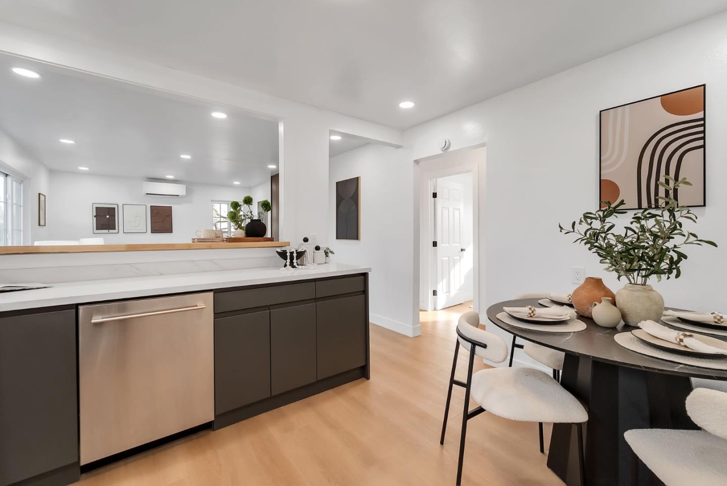 2542 Painted Rock DR