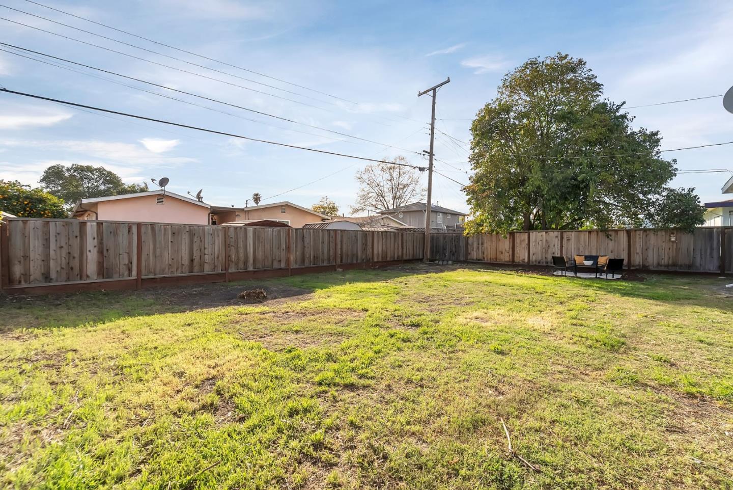 2542 Painted Rock DR