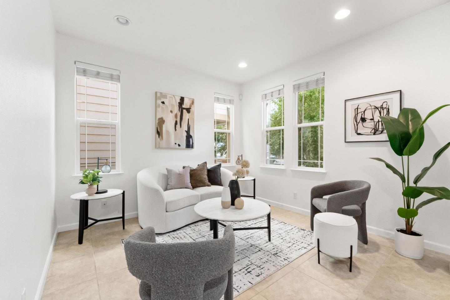 1626 Salamoni Court