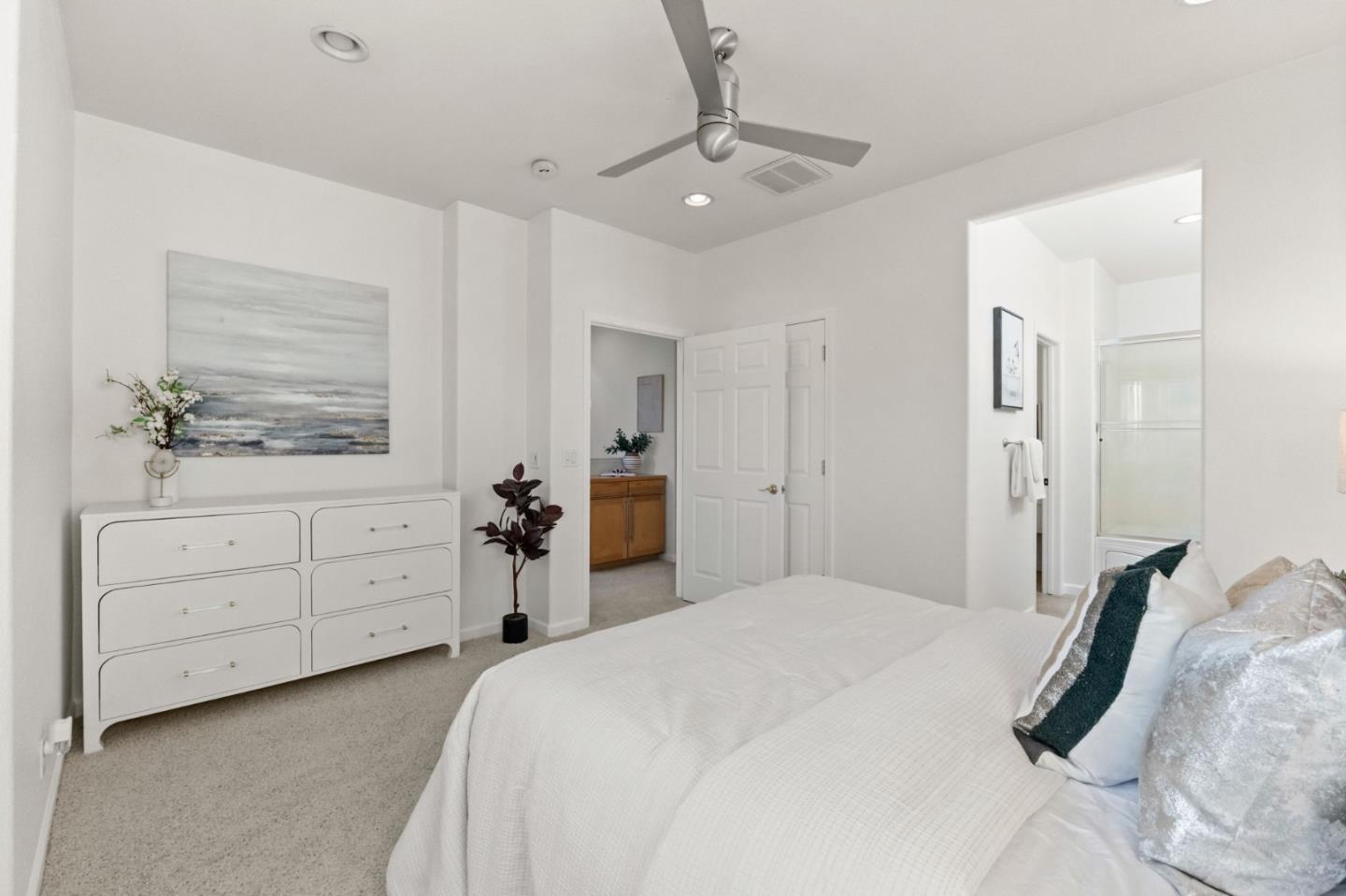 1626 Salamoni Court